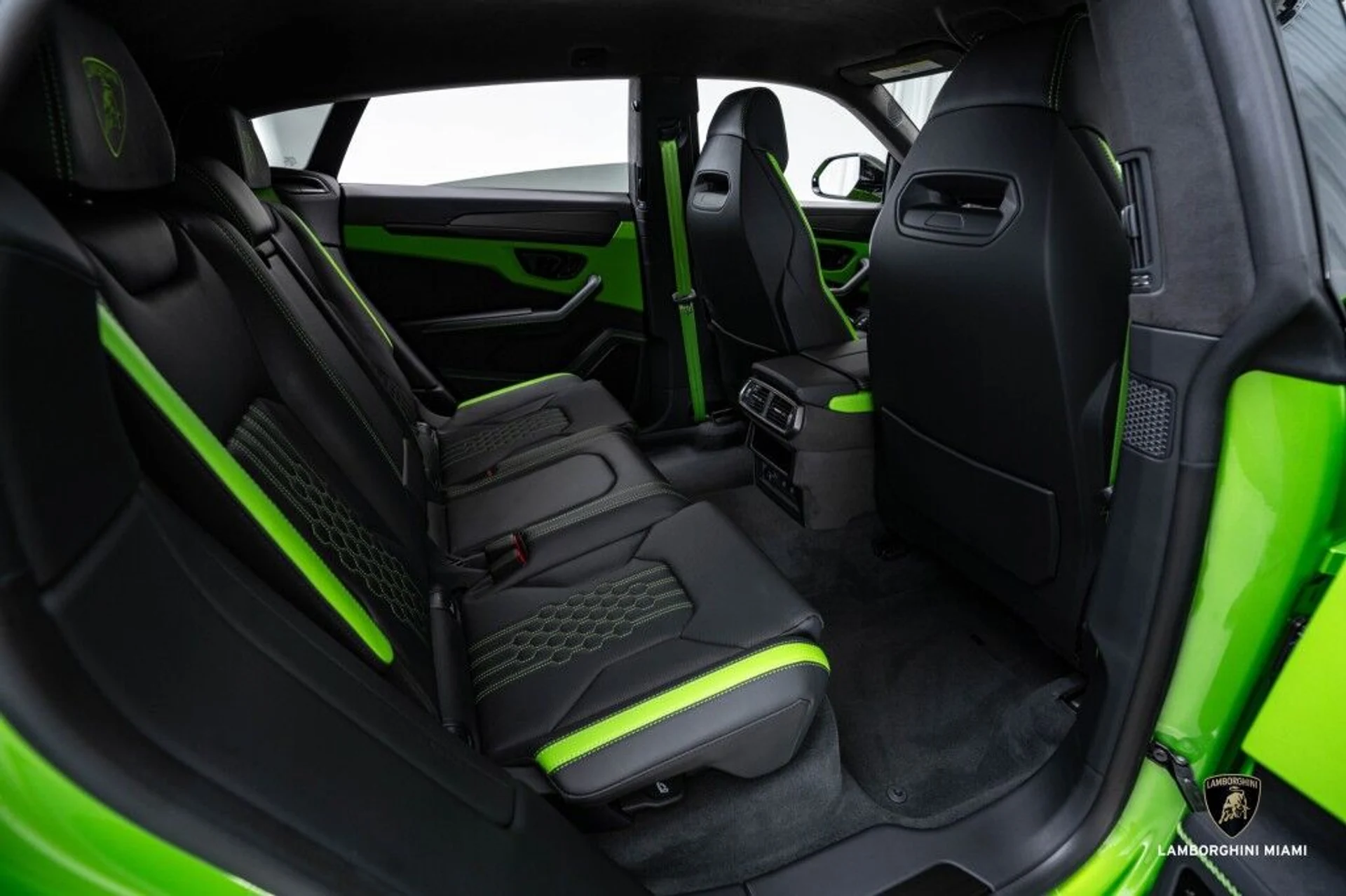 mph057_1001498977_c1d8e0a533a14daabefa2f51e26e1a99_69b9683d39