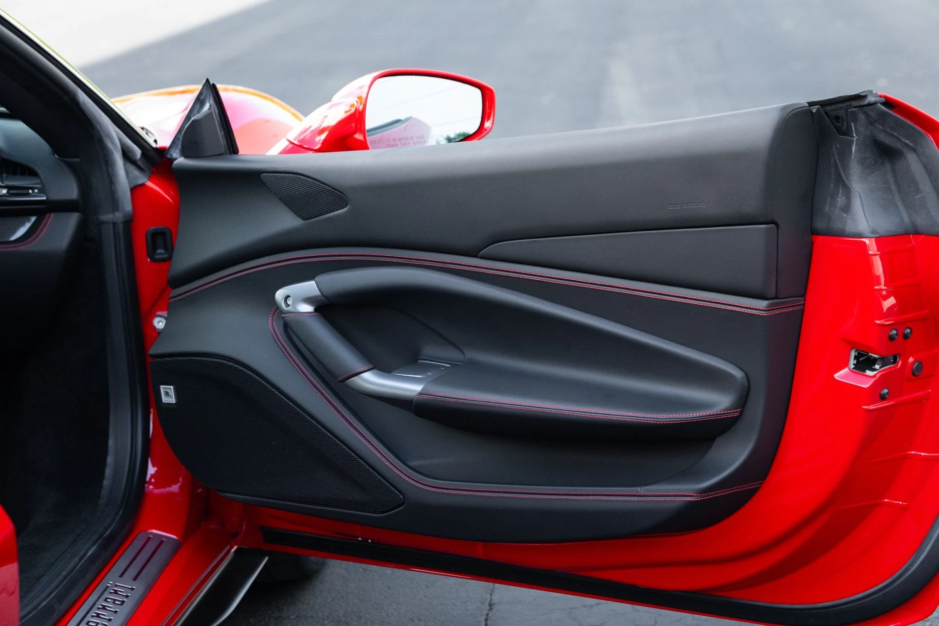 mph057_1046807076_Used_2022_Ferrari_F8_Tributo_1774670303_4b20b006bc