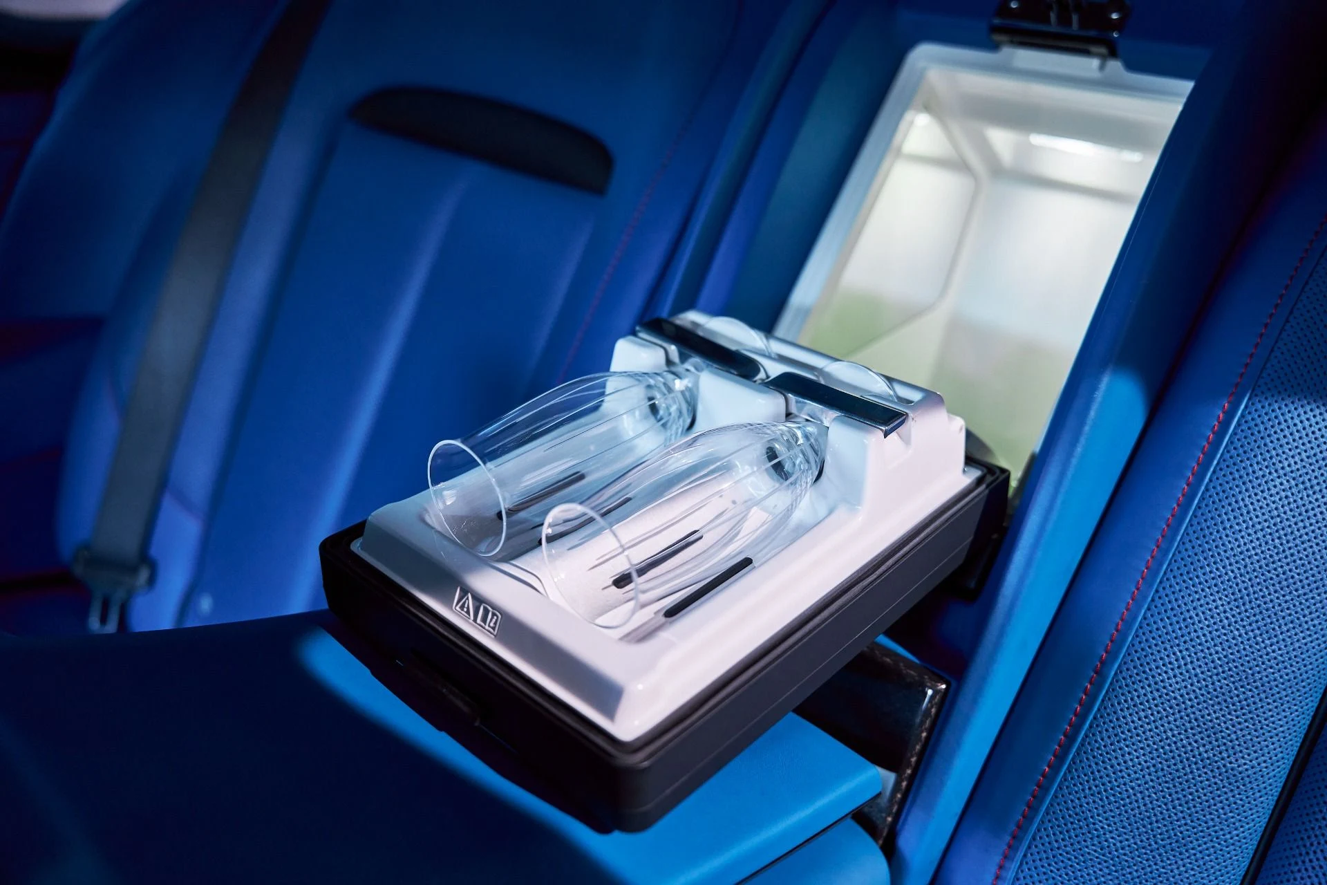 mph057_1047444269_Used_2021_Rolls_Royce_Cullinan_Base_1770692256_3f51668391