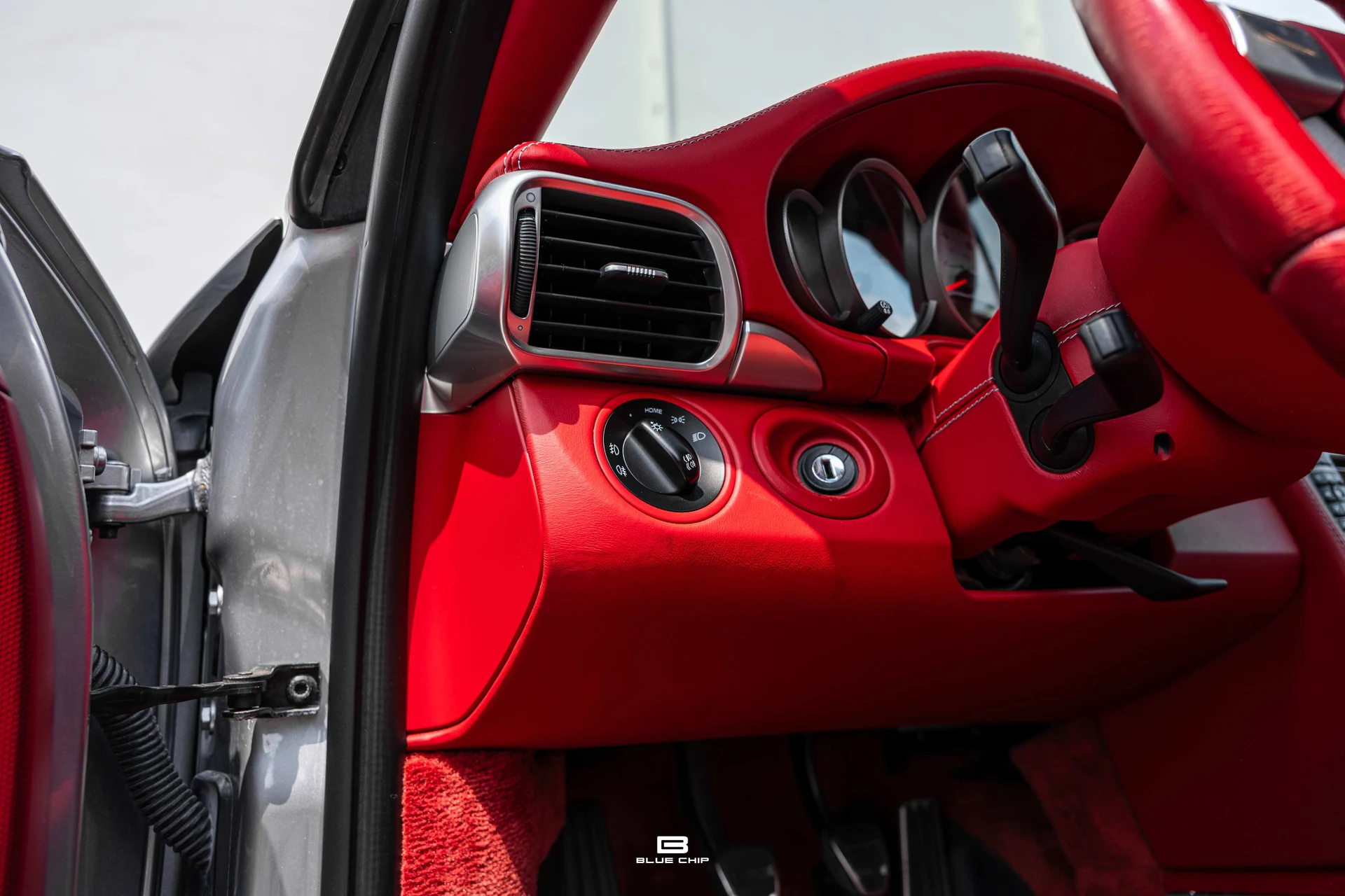 mph057_1054083491_6a7b9702e09c80a7dd47bdee_911_20_Turbo_20_Cab_58_1b5dc788d5