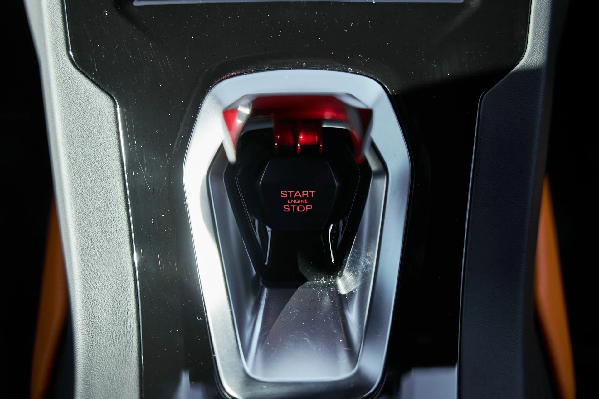 mph057_1066613098_Used_2020_Lamborghini_Huracan_EVO_Base_1766024400_7883562e9a