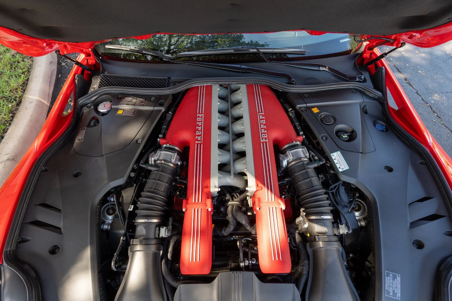 mph057_1117320520_Used_2017_Ferrari_F12berlinetta_1761715050_53b9b9ac25