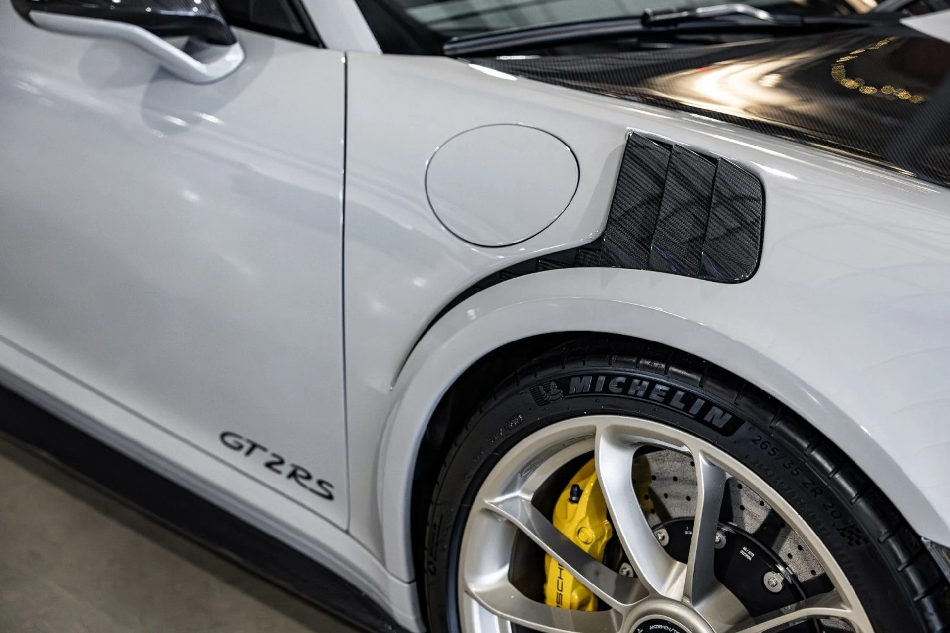 mph057_1119074527_ww_5337aa58d2