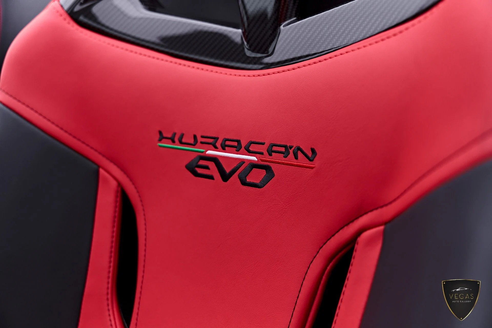 mph057_1151420608_Used_2024_Lamborghini_Huracan_EVO_Base_1783505169_e8104e9046