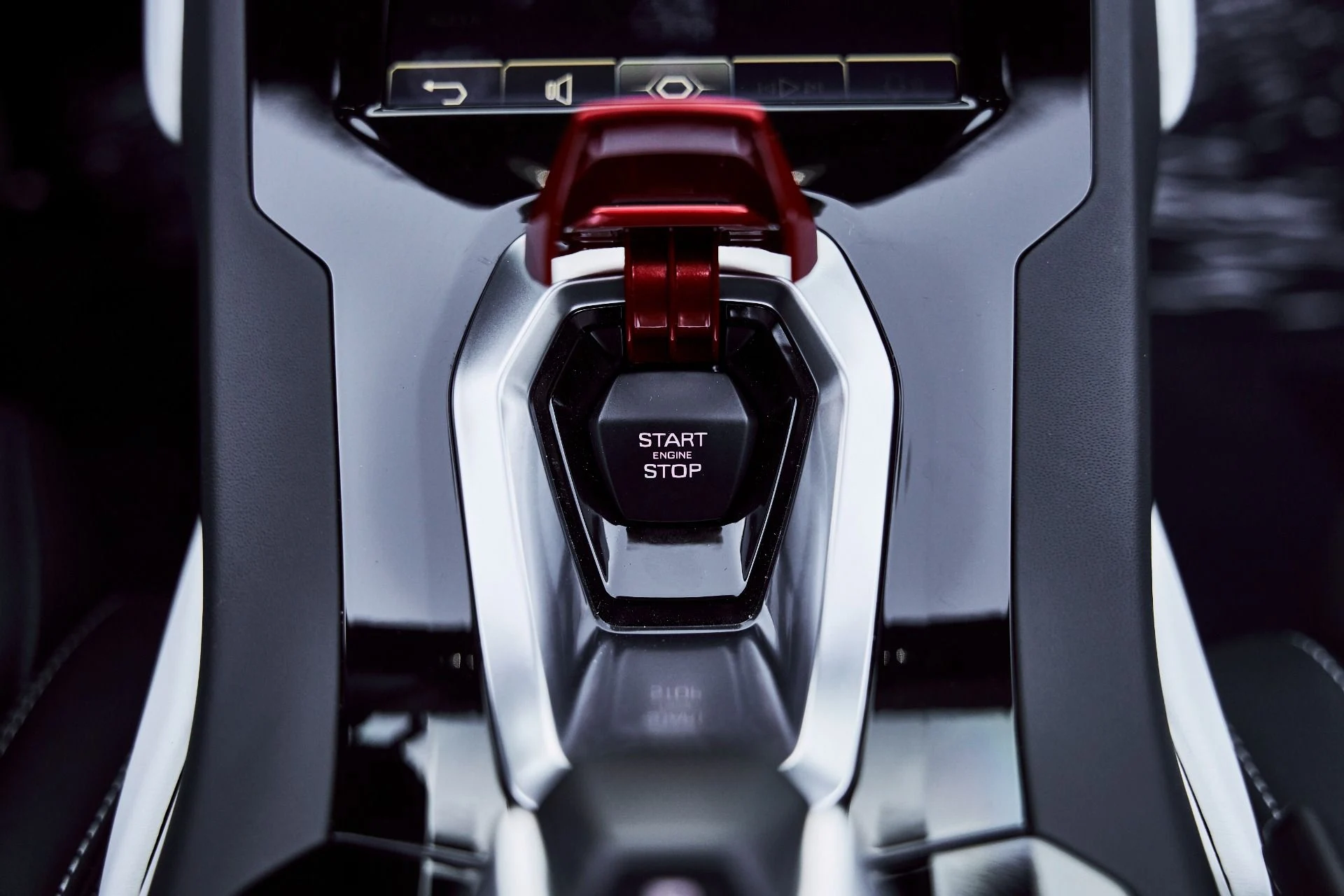 mph057_1159189059_Used_2024_Lamborghini_Huracan_EVO_Base_1774744631_5abeb55c0f