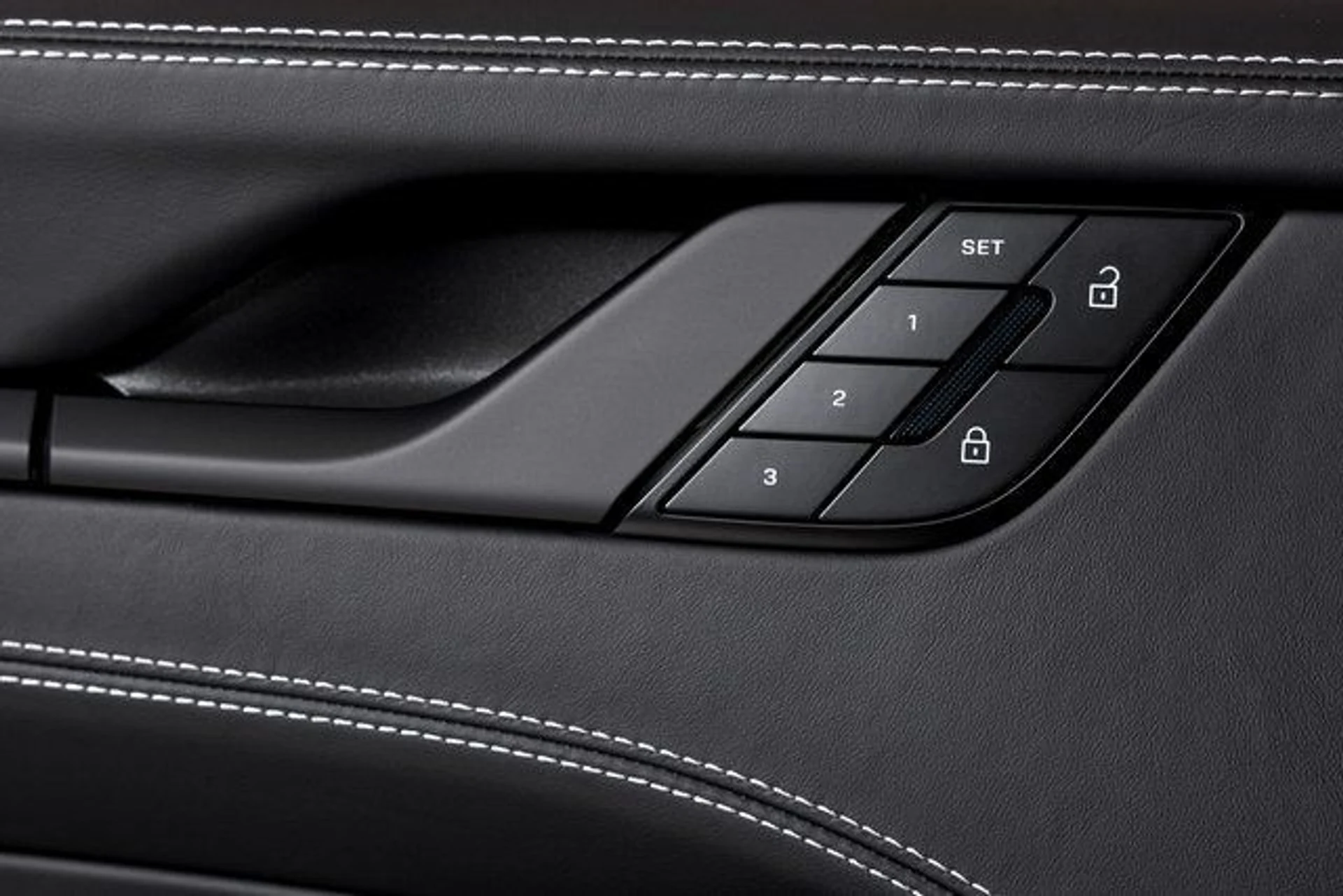 mph057_1194692438_54034f7d65387e5e59175f7a2742bacfx_6165a342df