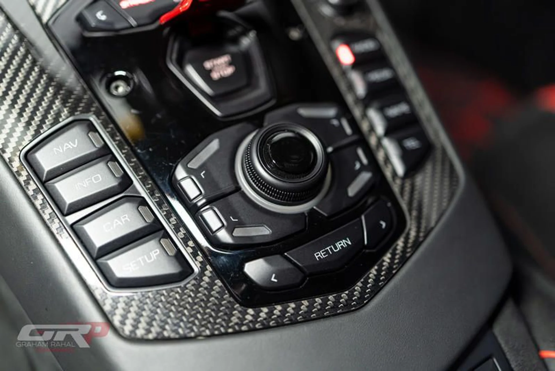 mph057_12002663_7707_E1_A6_42_C9_4053_AE_48_3_A84_E212_BF_63_93dd4271d5