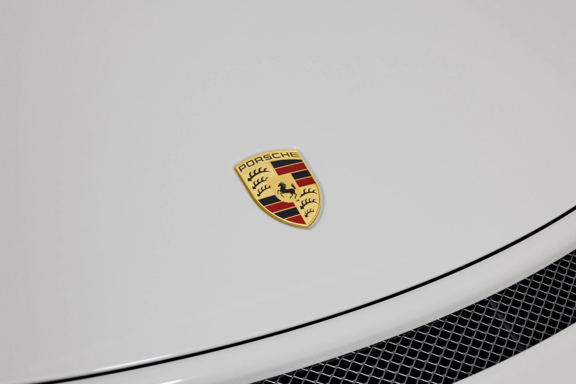 mph057_1219512100_Used_2018_Porsche_911_GT_3_1782944834_8a296239ca