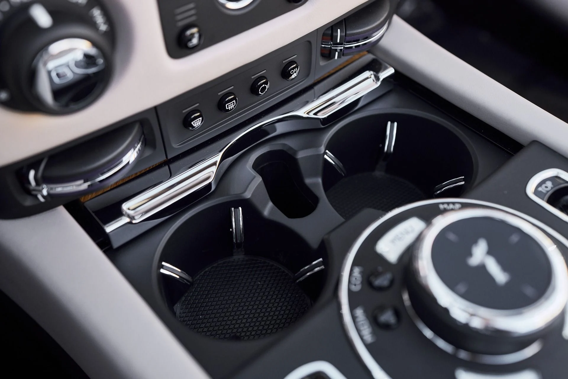 mph057_1228587990_Used_2020_Rolls_Royce_Dawn_Base_1762645865_227a4d8274