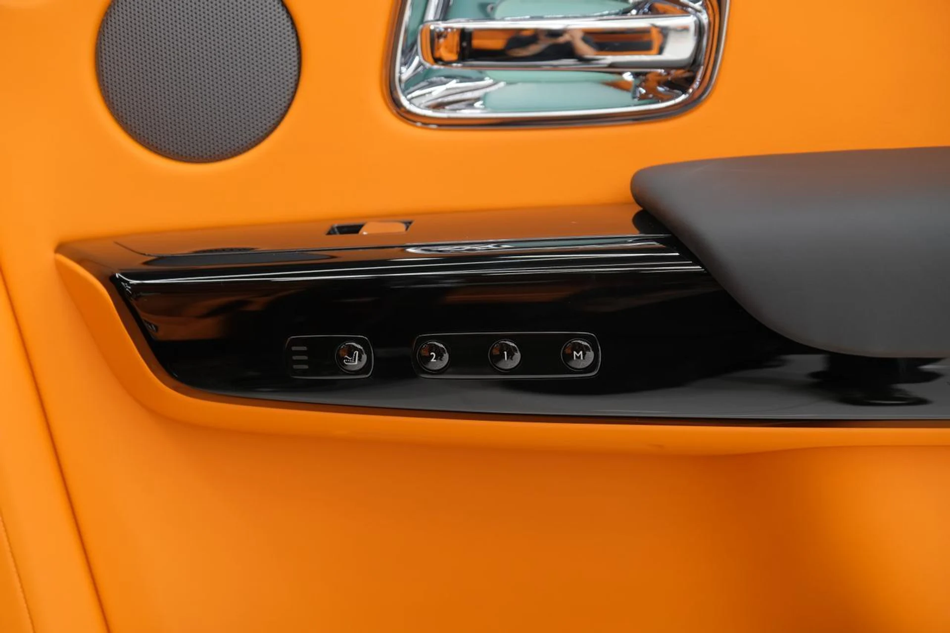 mph057_1280043030_0058e19db5ce4d8bb3d3deb2054d2b58_94dfee9da2