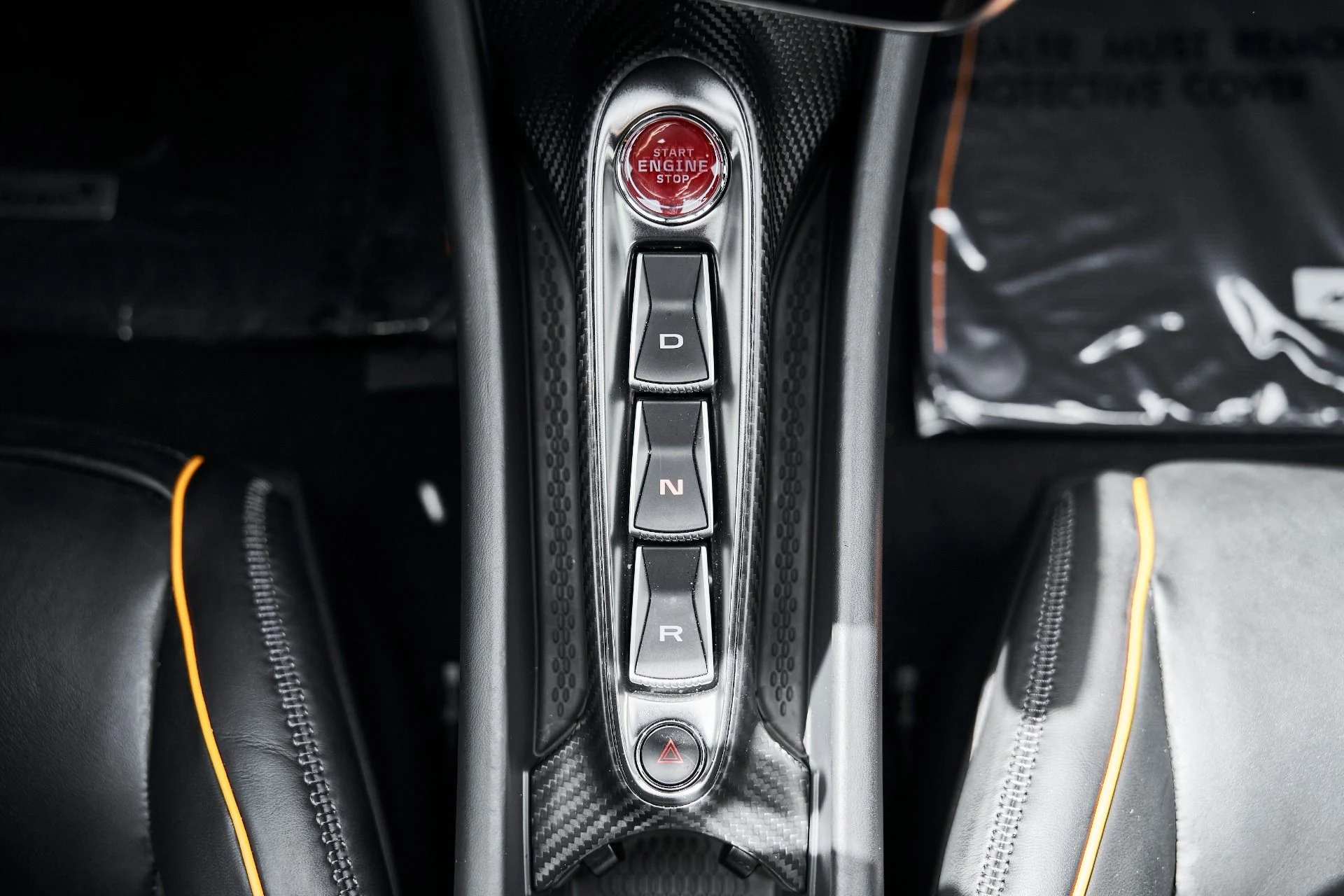 mph057_1305895940_Used_2024_Mc_Laren_Artura_1775583411_d0e0b13c5a