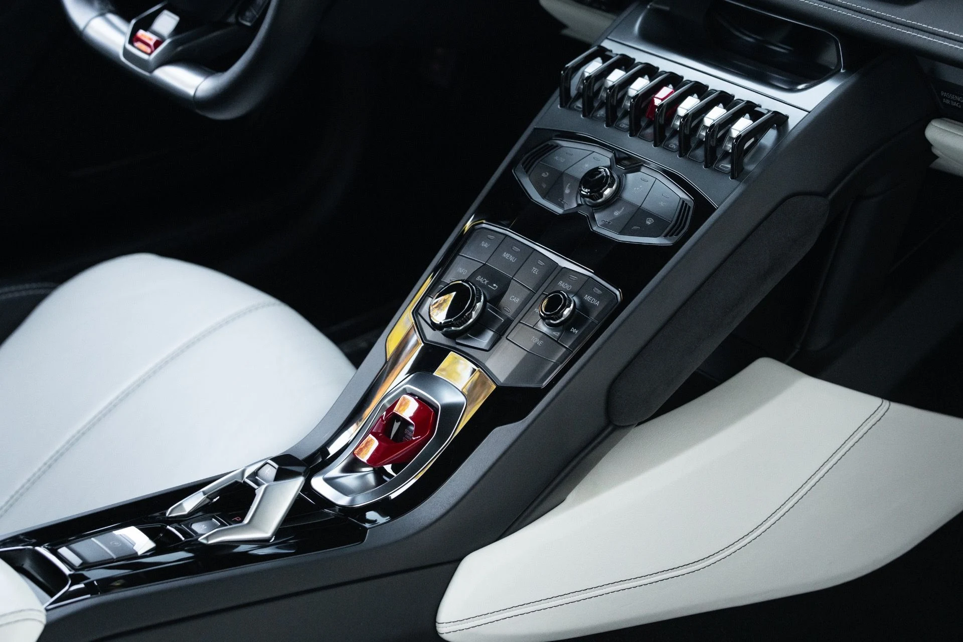 mph057_1320878369_Used_2016_Lamborghini_Huracan_LP_610_4_1771995632_2e5c410738