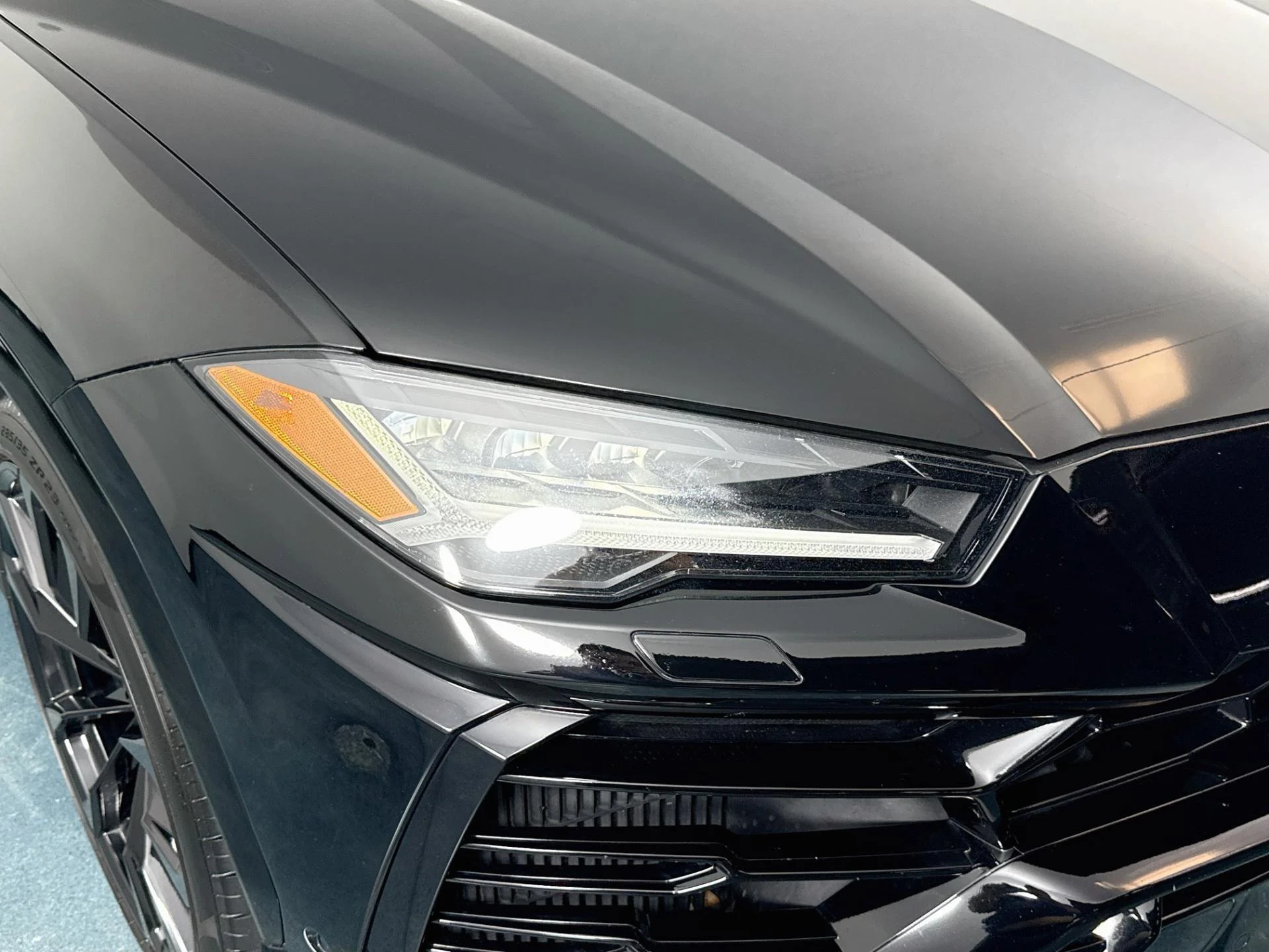 mph057_1341600535_Used_2022_Lamborghini_Urus_1786409423_684e8a479e