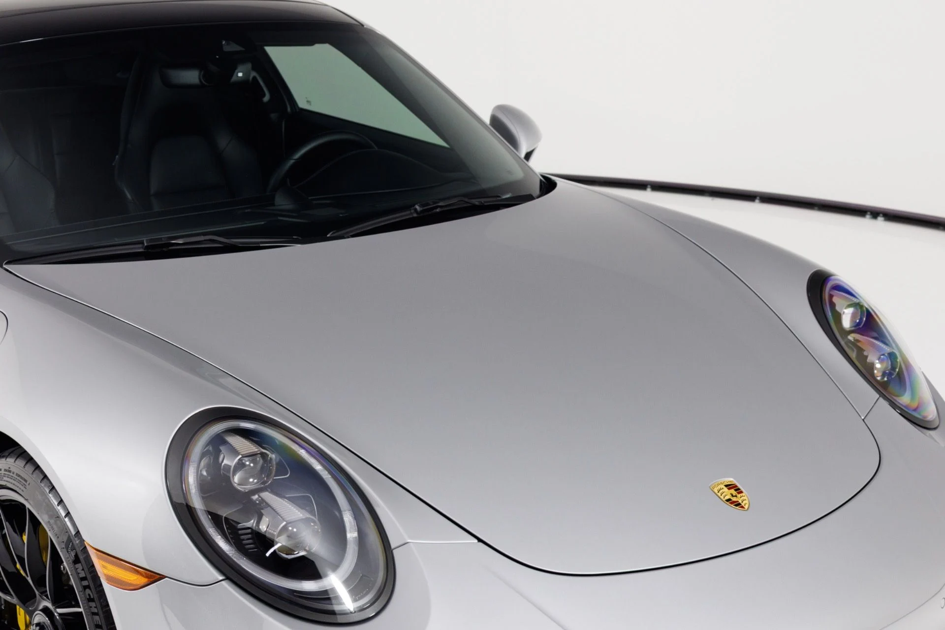 mph057_1359086_Used_2017_Porsche_911_Turbo_S_1782938082_8cd053a580