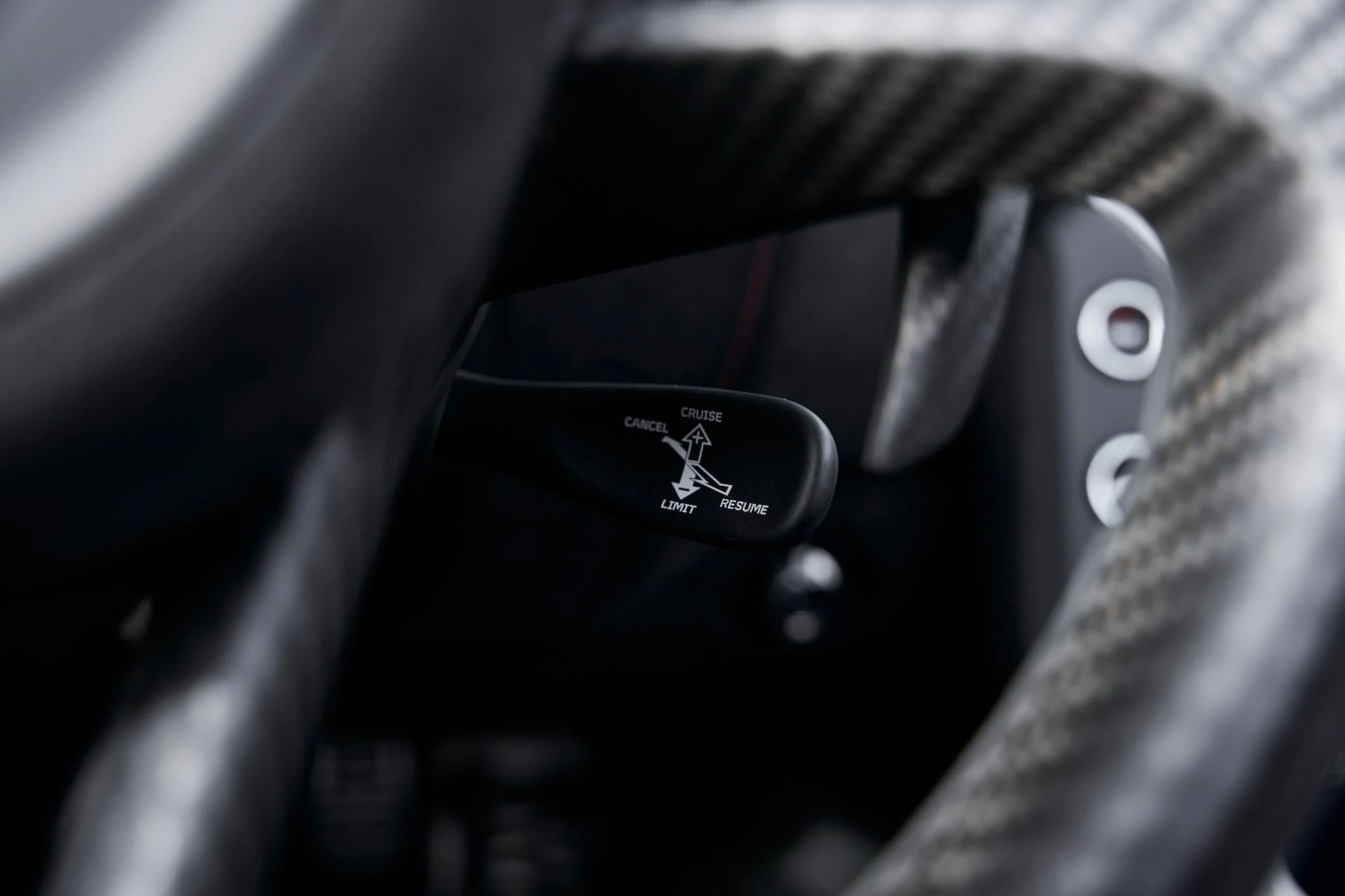 mph057_1365591839_Used_2024_Mc_Laren_750_S_1769048366_aede6e813d