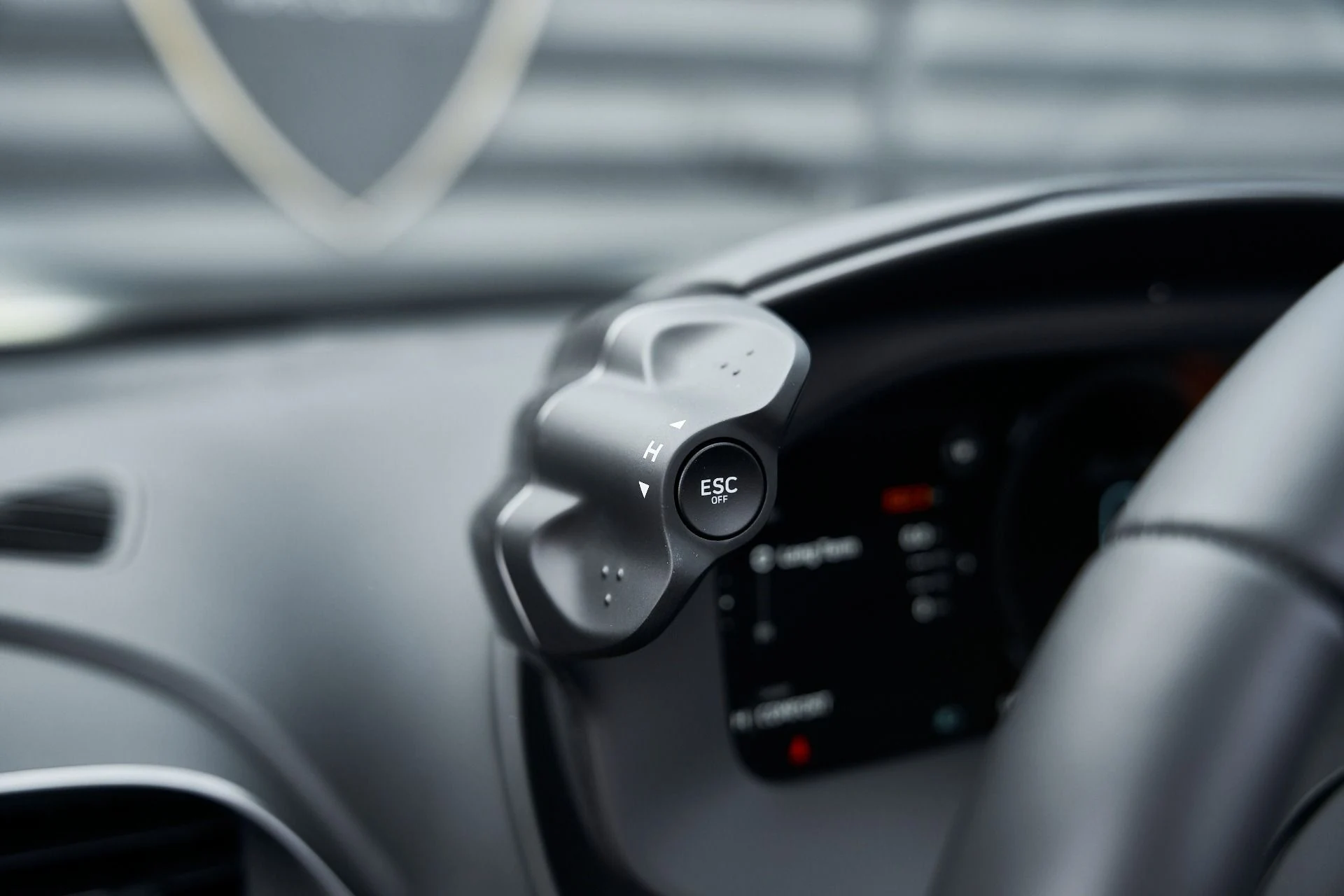 mph057_1369001009_Used_2025_Mc_Laren_Artura_1769221559_6b8cebab9e