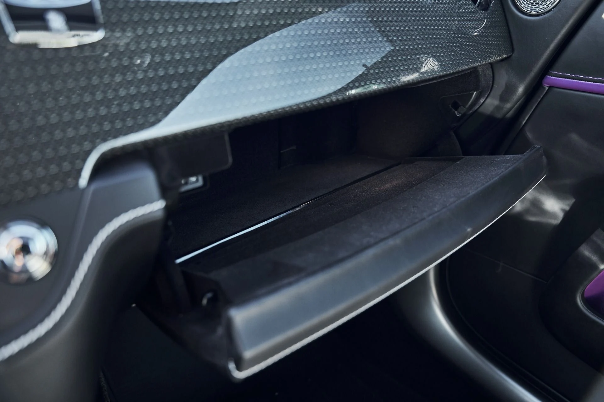 mph057_1385909909_Used_2020_Rolls_Royce_Wraith_Base_1774310867_35472e82bb