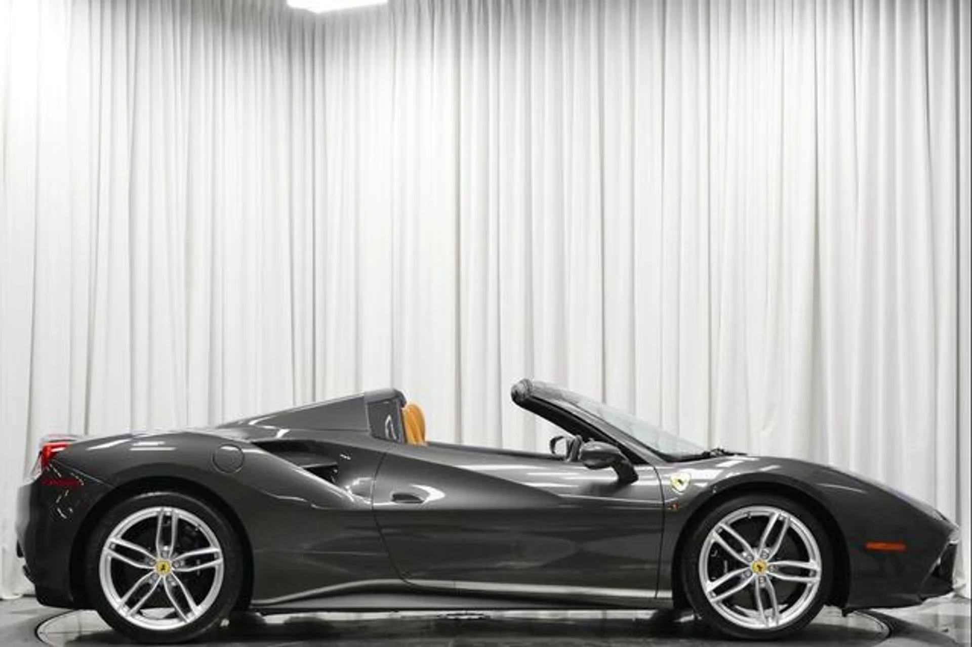 mph057_142888471_TN_Mf_C9s_MBR_Nt_PL_Lca7u_NZ_Ol08t0_5e23f8cb9c