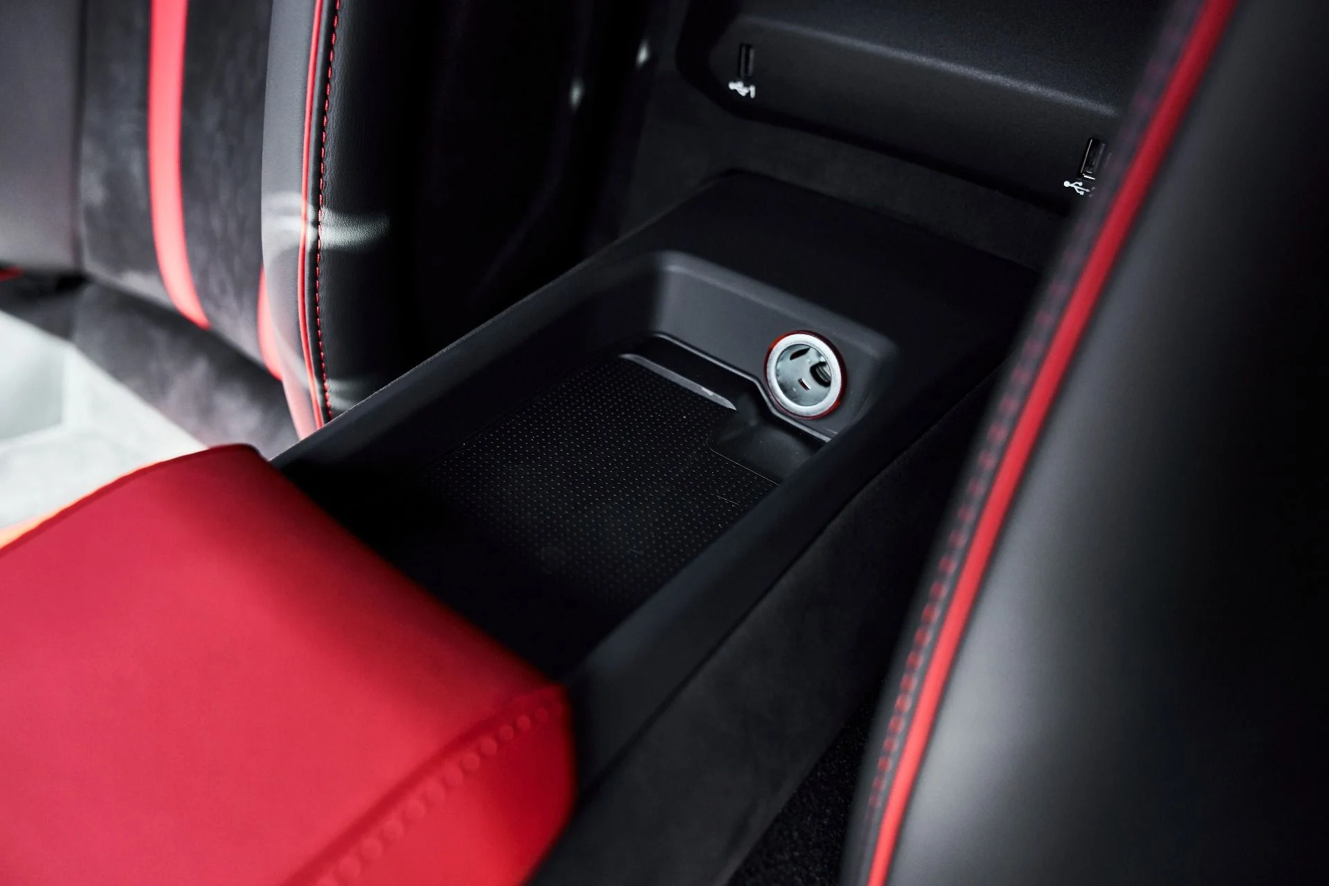 mph057_1440299691_Used_2023_Lamborghini_Huracan_1778117661_ca15e60025