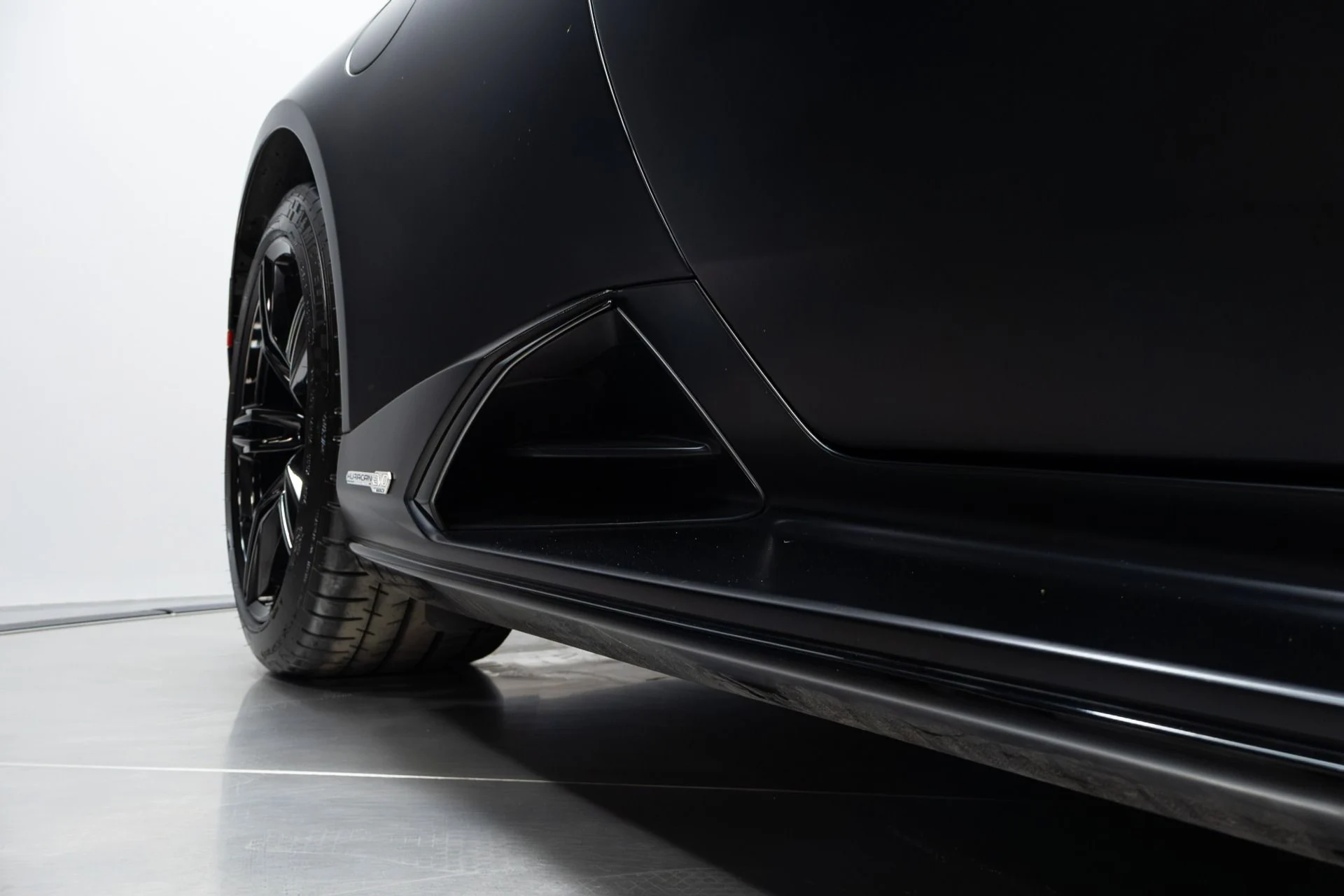 mph057_1453439357_Used_2021_Lamborghini_Huracan_EVO_1773475781_ac19d8f826