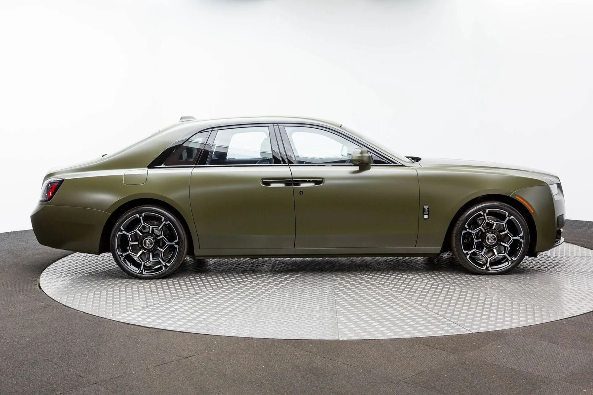 mph057_1476838130_58_b06450d535