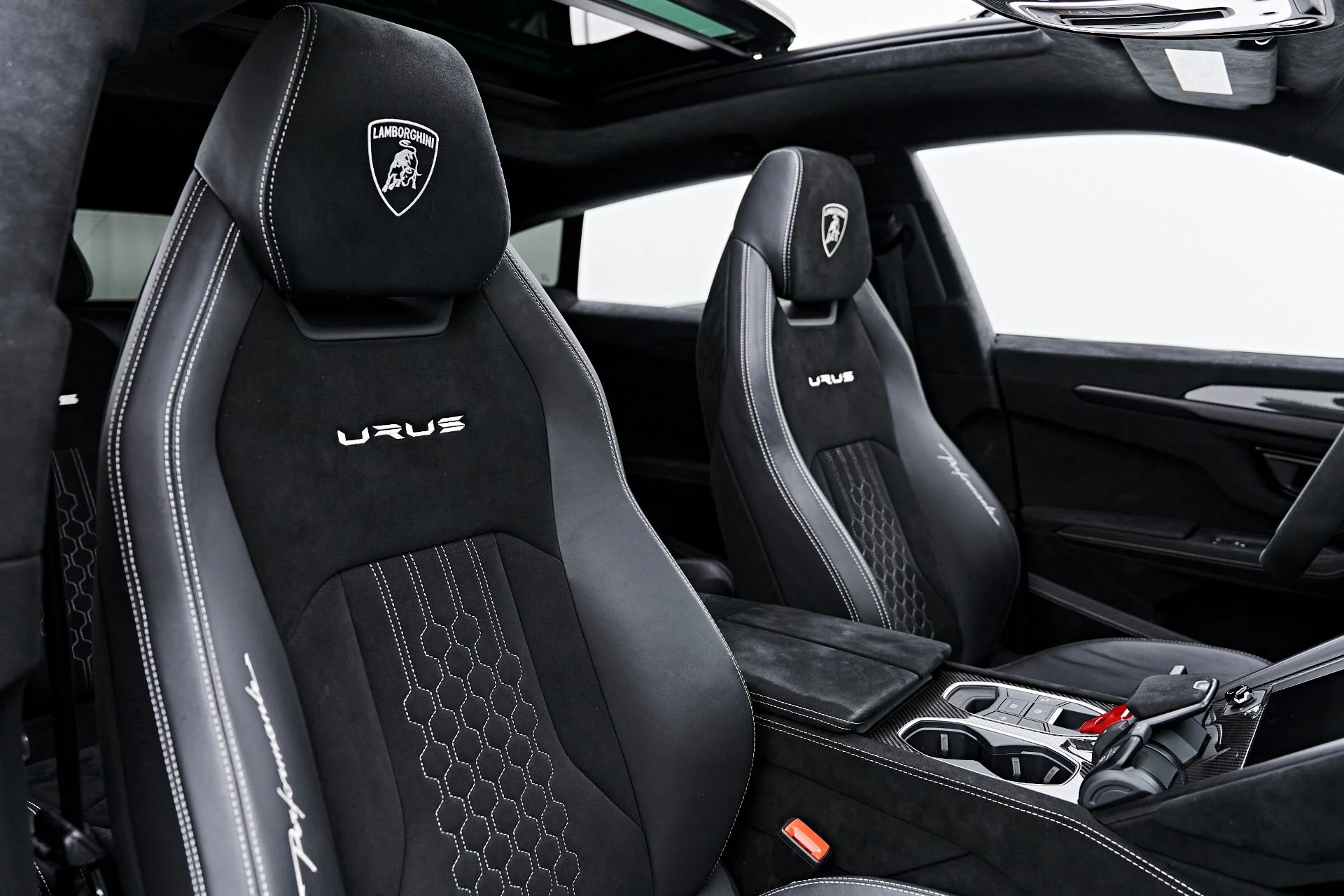 mph057_1500490093_Used_2023_Lamborghini_Urus_Performante_1788571210_dfbefdb14b