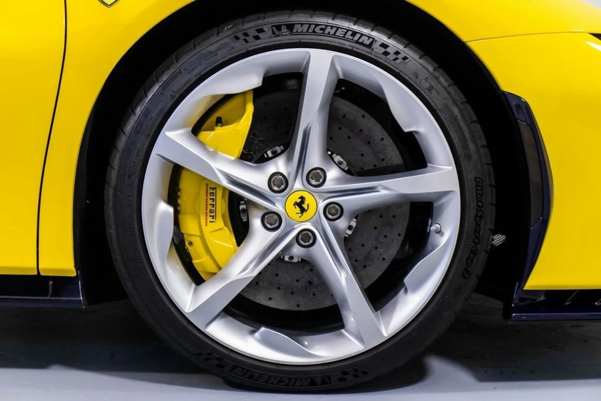 mph057_1512746348_52126a3030da132aca22470ce422987dx_4110603d63