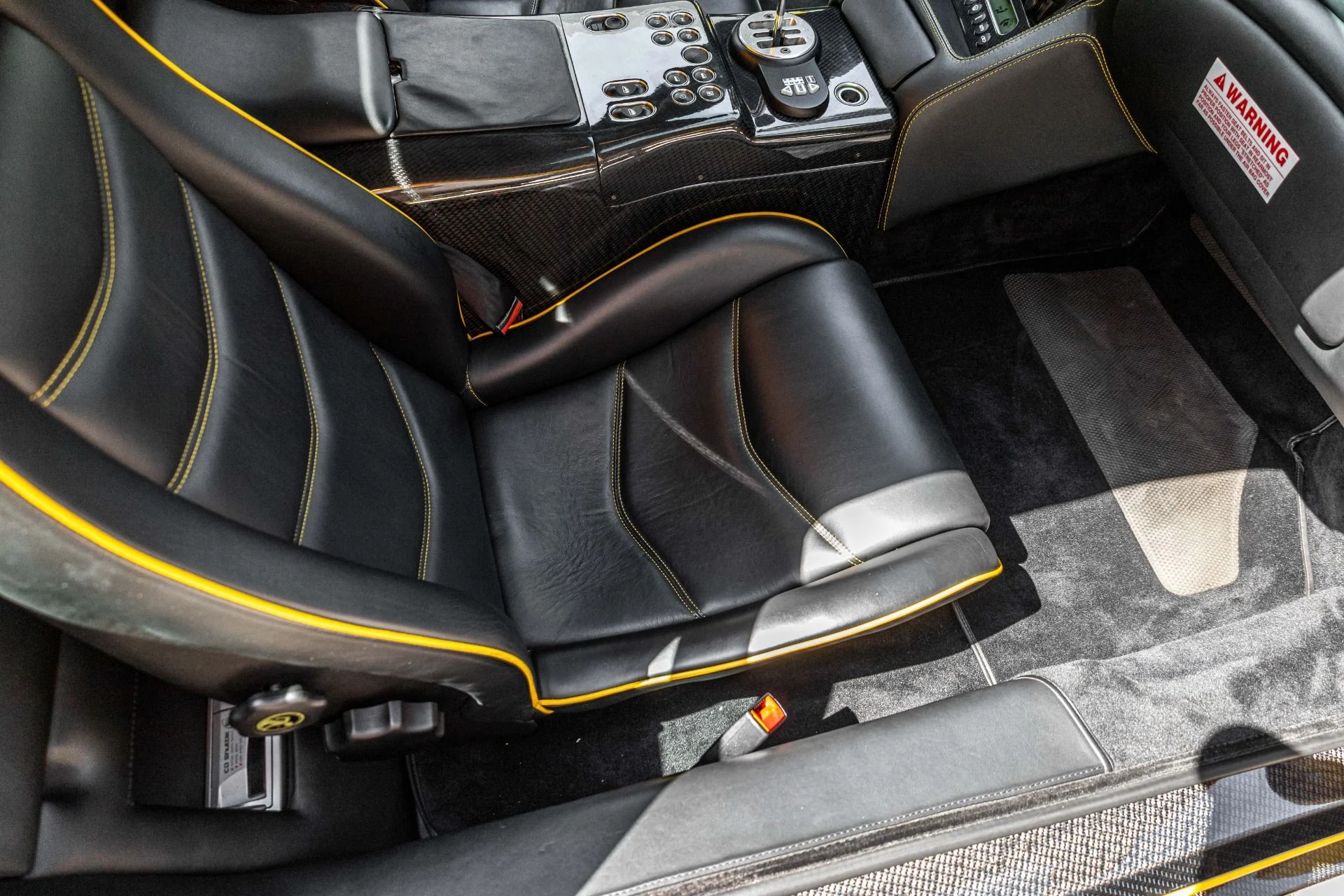 mph057_1538832641_Used_2001_Lamborghini_Diablo_VT_IMMACULATE_CONDITION_W_EXTENSIVE_CARBON_19_K_SERVICE_PERFORMED_1658444927_f250a67c2f