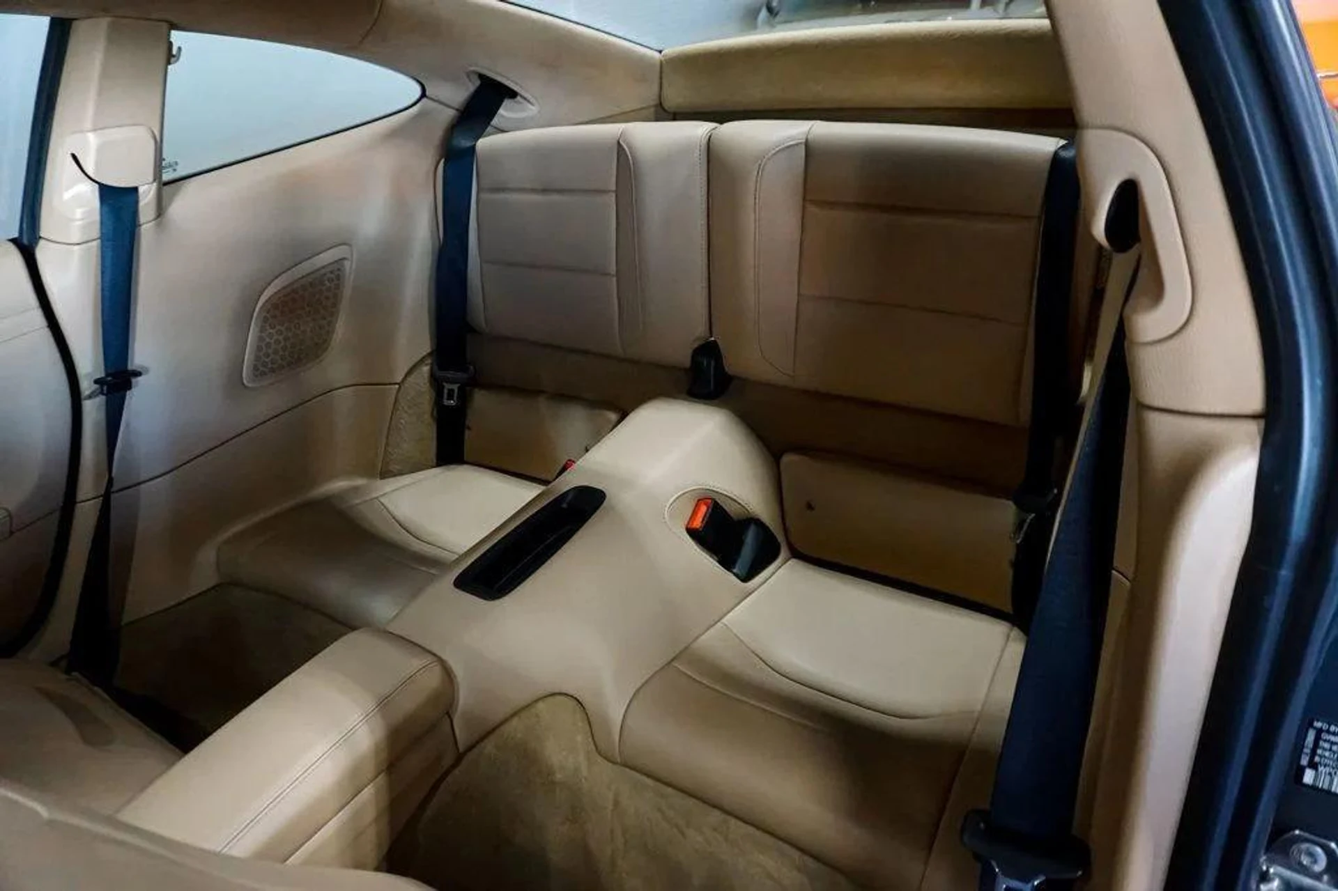 mph057_156339384_Fc_Bvm3_KM_Dgrq1_AN_7_Js_Cg_G1_Ck_E7_Q_becb7e8478