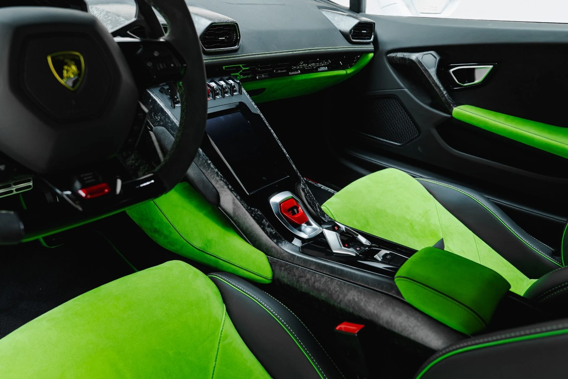 mph057_1578439159_Used_2021_Lamborghini_Huracan_VF_Supercharged_EVO_1789669173_d27c30862e