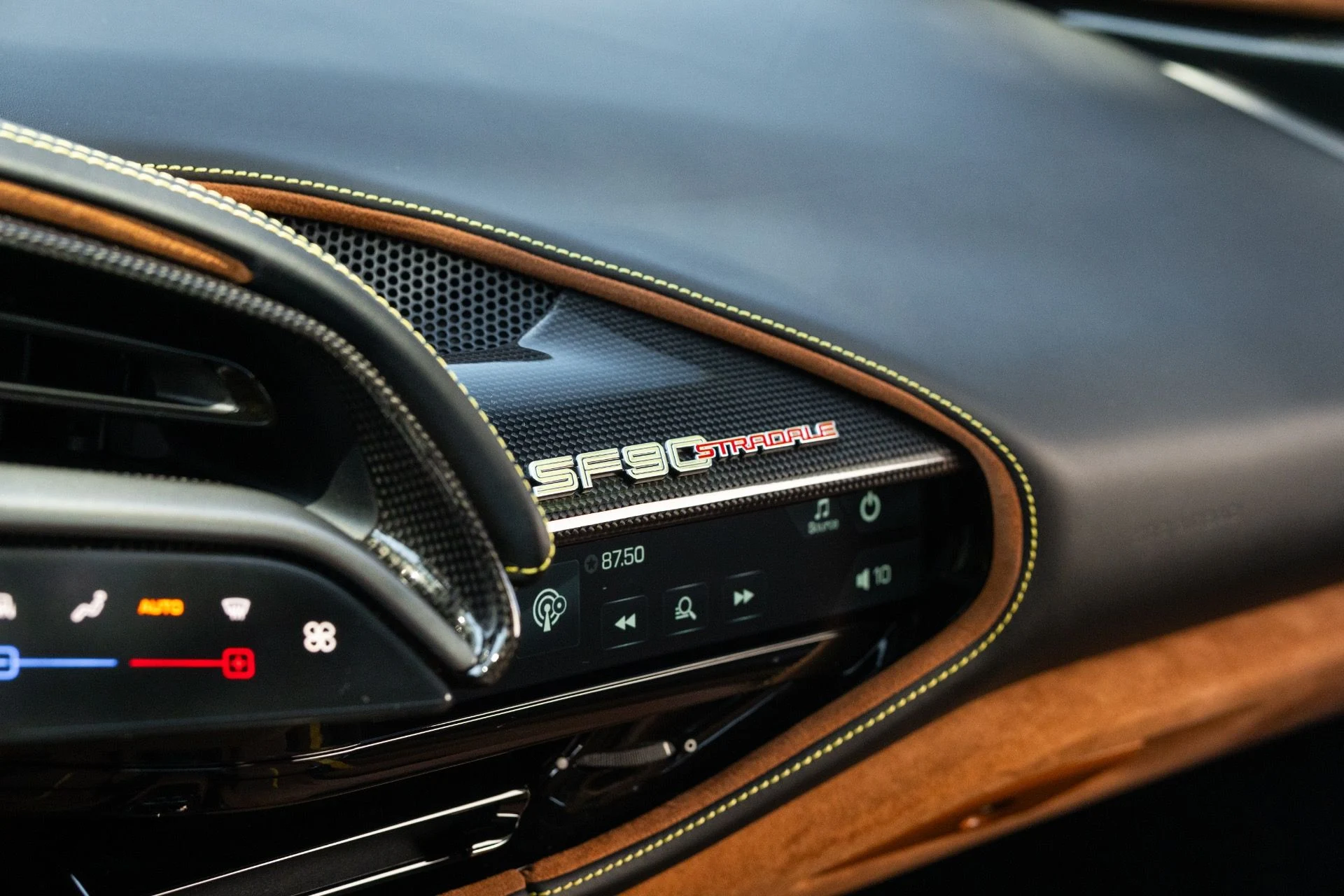 mph057_1598523547_Used_2021_Ferrari_SF_90_Stradale_1779339411_da3ae5e24b