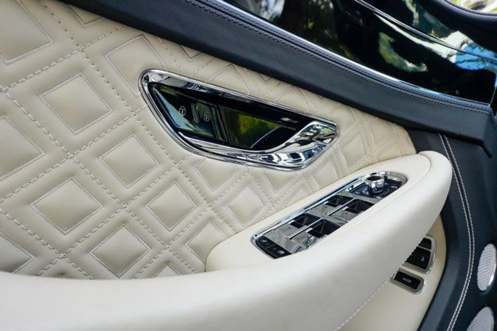 mph057_1601964875_22958239_58_640_2bea2337b5