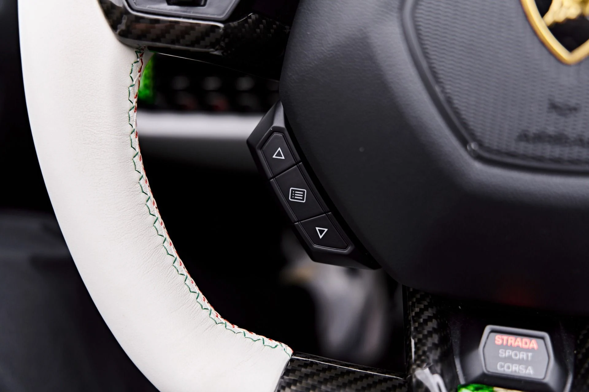 mph057_1614455708_Used_2017_Lamborghini_Huracan_1786741827_330984c280