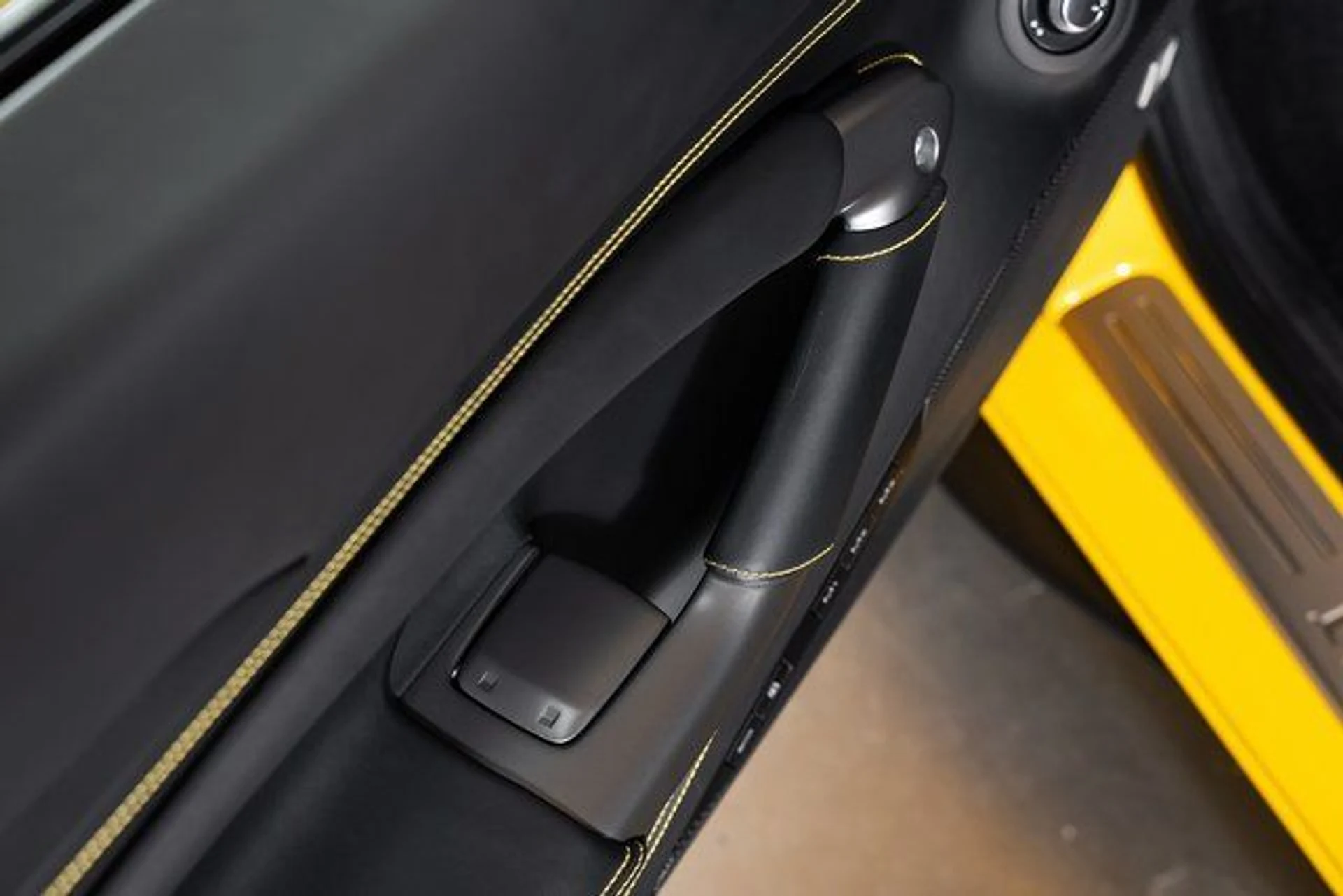 mph057_1619069652_f1d6440770cbb894ed45ae930781164bx_e200432541