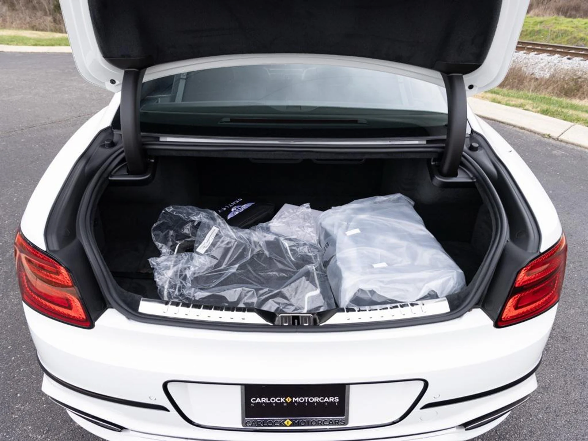 mph057_1636813229_403809833_67c234326b5617b02de637cf_29b1b55576