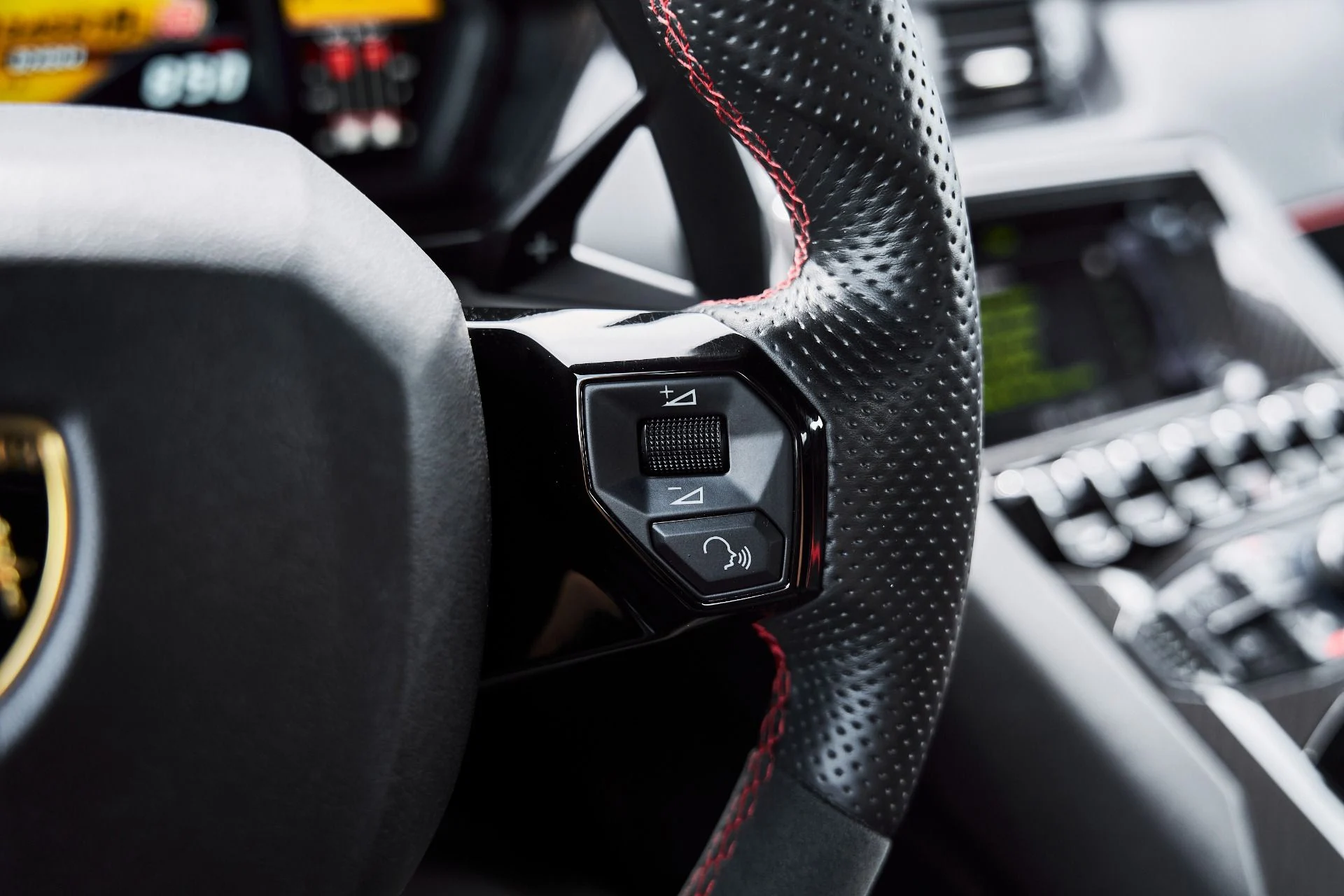 mph057_1638939982_Used_2016_Lamborghini_Aventador_LP_750_4_Super_Veloce_1778088462_4a267813f5