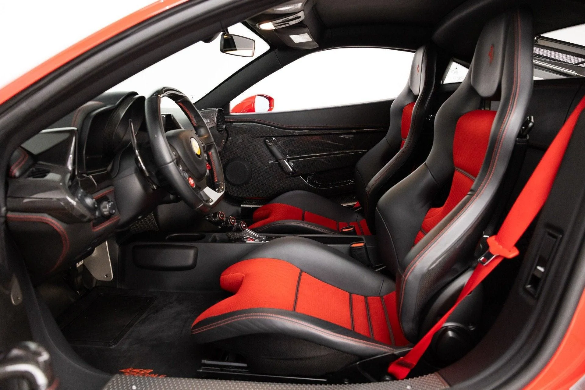 mph057_1652603390_Used_2014_Ferrari_458_Speciale_1786703967_a1af6fe336