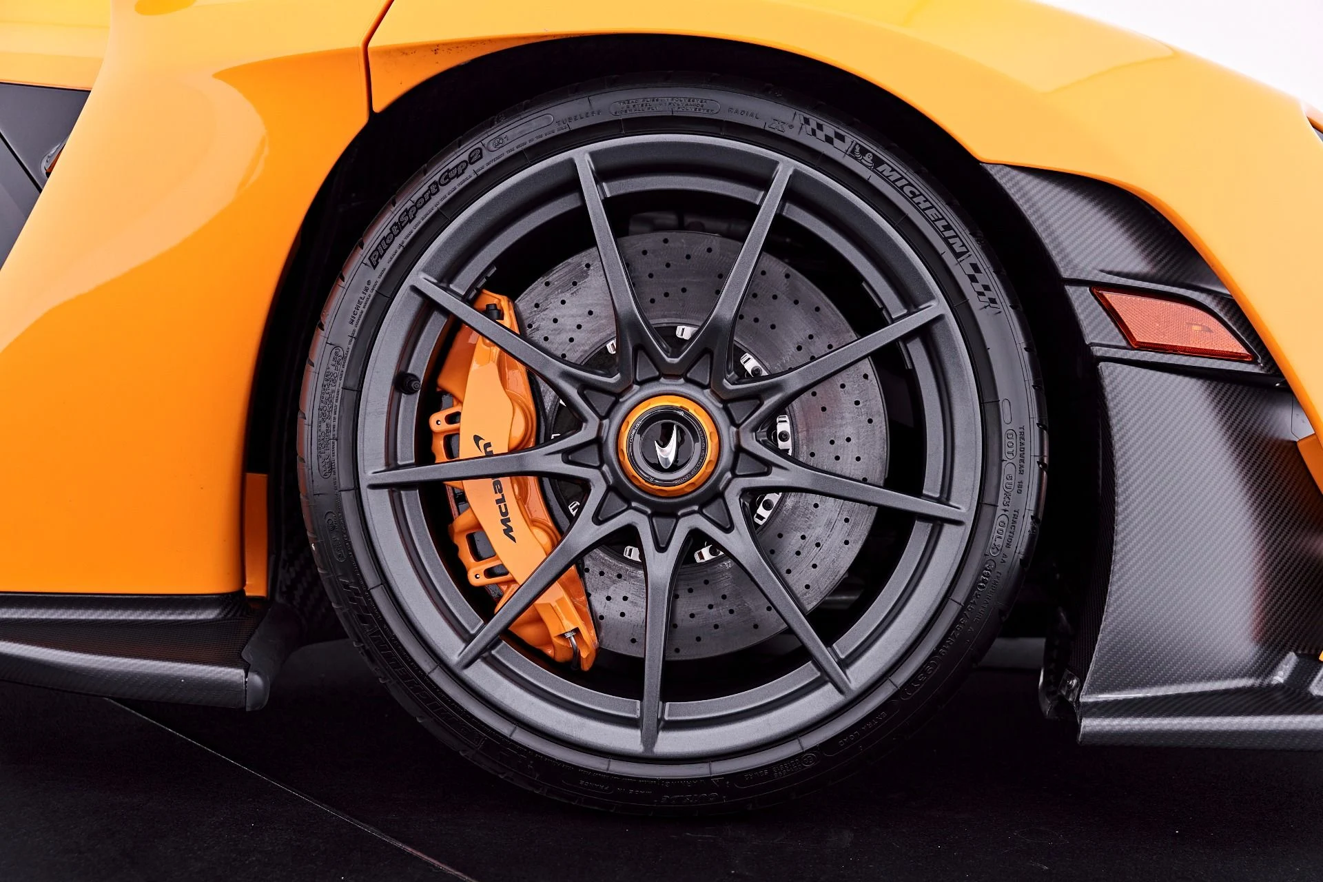 mph057_1655744209_Used_2019_Mc_Laren_Senna_1783960785_6d1dbf0ab5