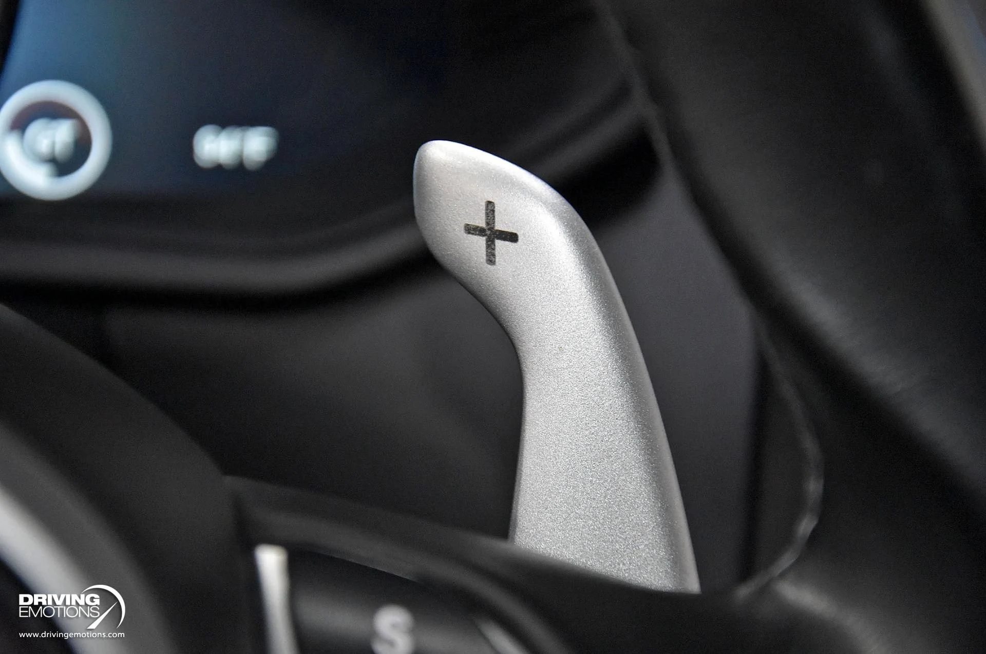 mph057_166211520_861_p58_l_3c69aecaa5