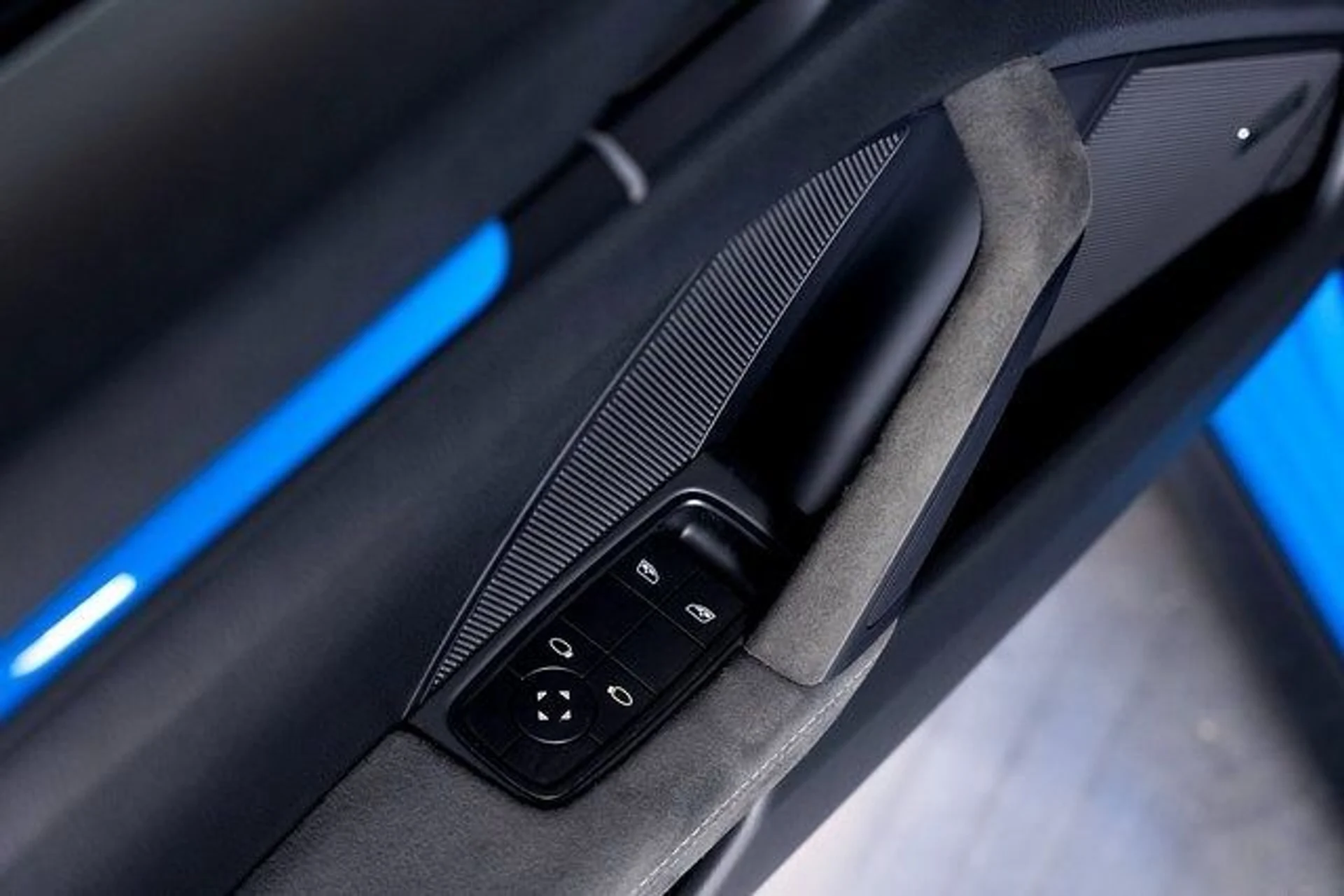 mph057_1676868465_13749643b5b0d64d0dba81eba52ca1a3x_32848792af