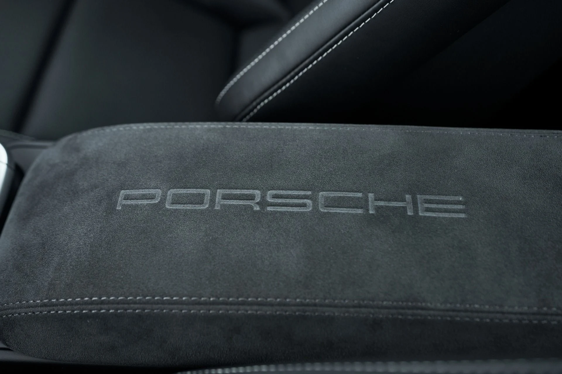 mph057_1692415555_Used_2021_Porsche_911_Turbo_S_1760042786_e51e317e7b