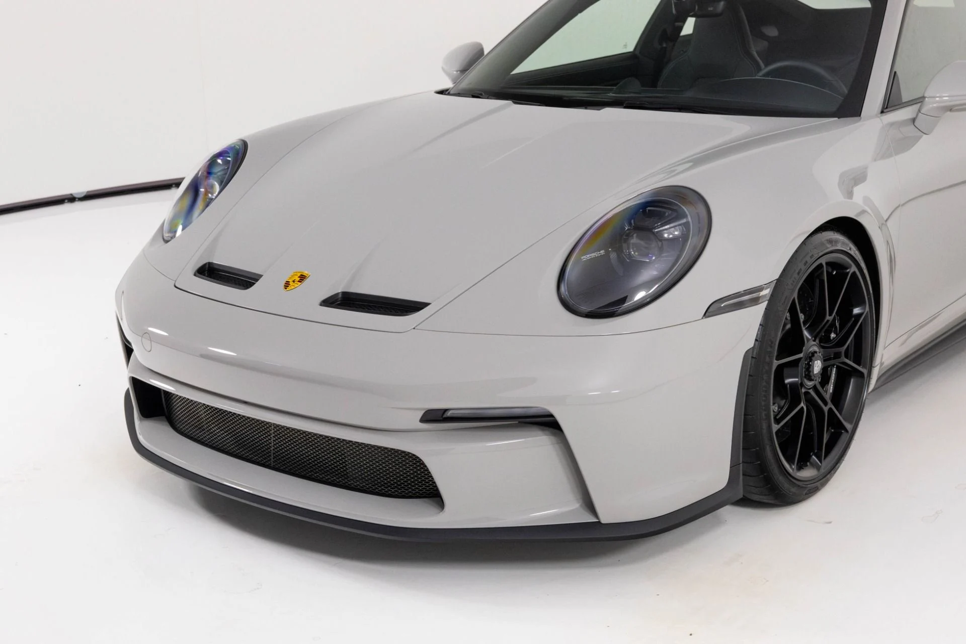 mph057_1696565775_Used_2024_Porsche_911_GT_3_Touring_1761003666_959893f2e7