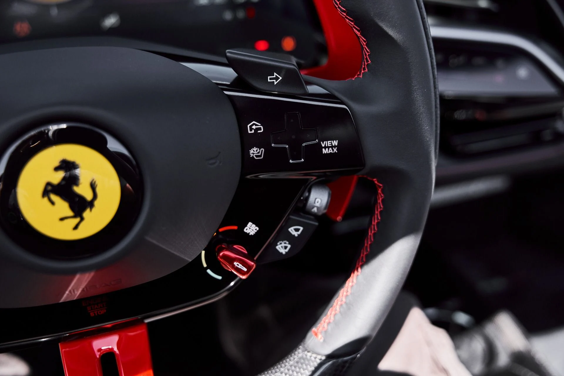 mph057_1697080785_Used_2025_Ferrari_SF_90_Spider_Base_1776296528_ed377dbd70