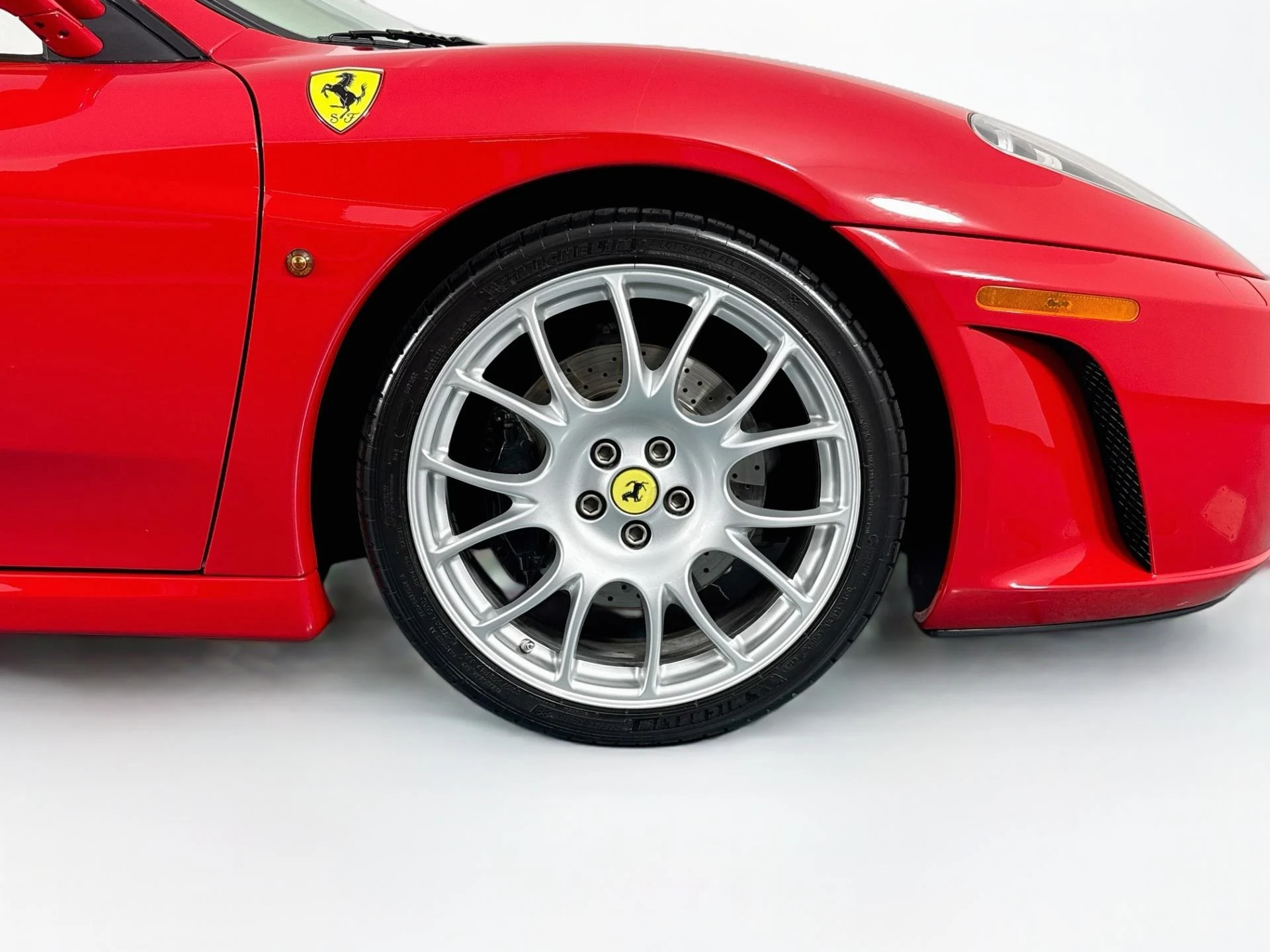 mph057_1704141089_Used_2005_Ferrari_F430_1785792603_3e5ac318ac