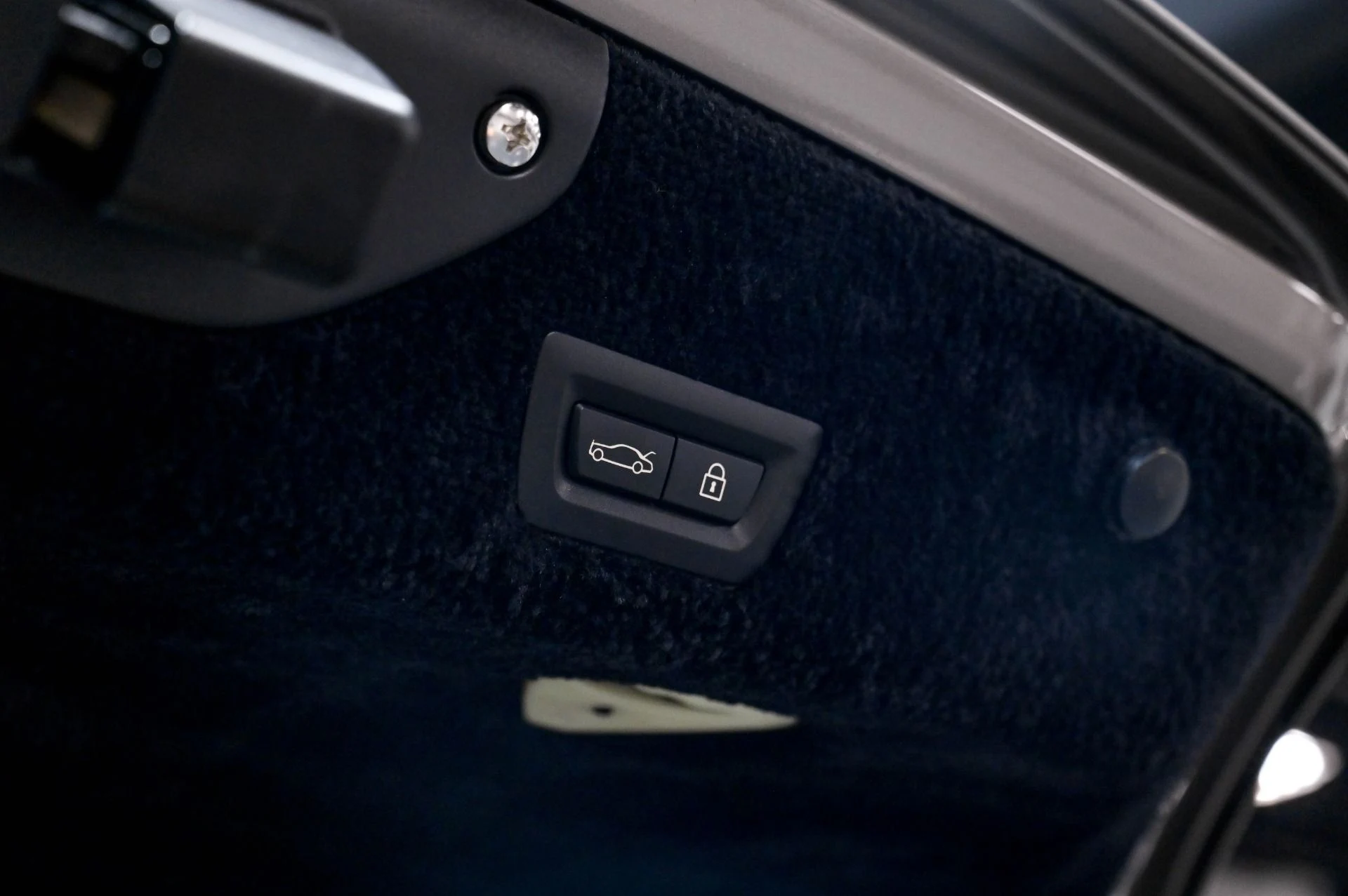 mph057_1707947104_Used_2014_Rolls_Royce_Wraith_1783020984_6c3395ed7c