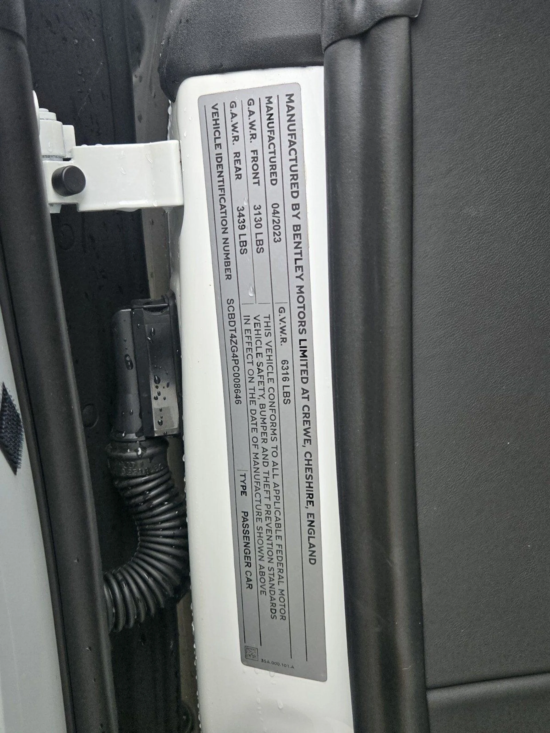 mph057_1724932877_eddb814c959aaa199e1de83a7a36ed56x_5deb3bc093