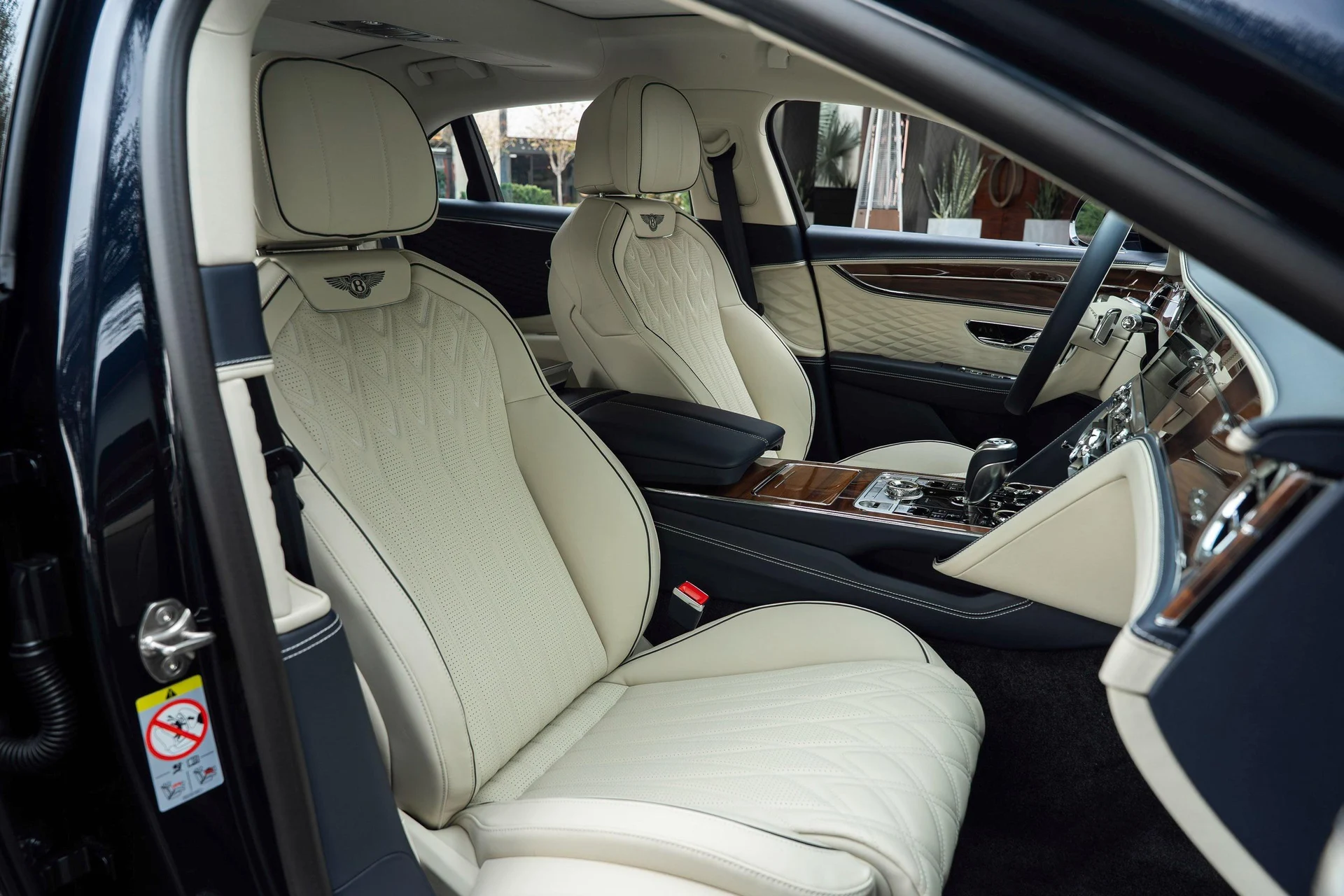 mph057_1790063289_477619930_695e14f7511ab76ffaffbc7c_26e678d5b4