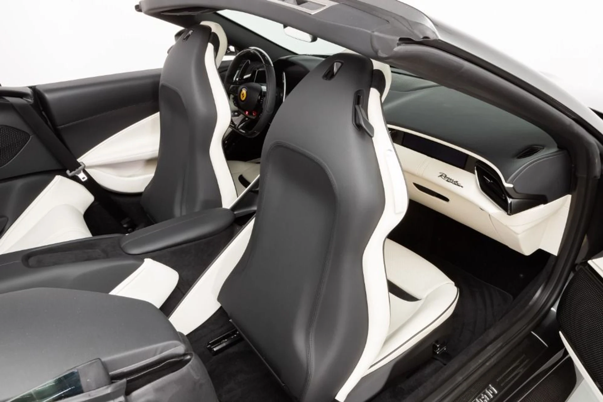 mph057_1790556612_Used_2024_Ferrari_Roma_Spider_b28840d5d9