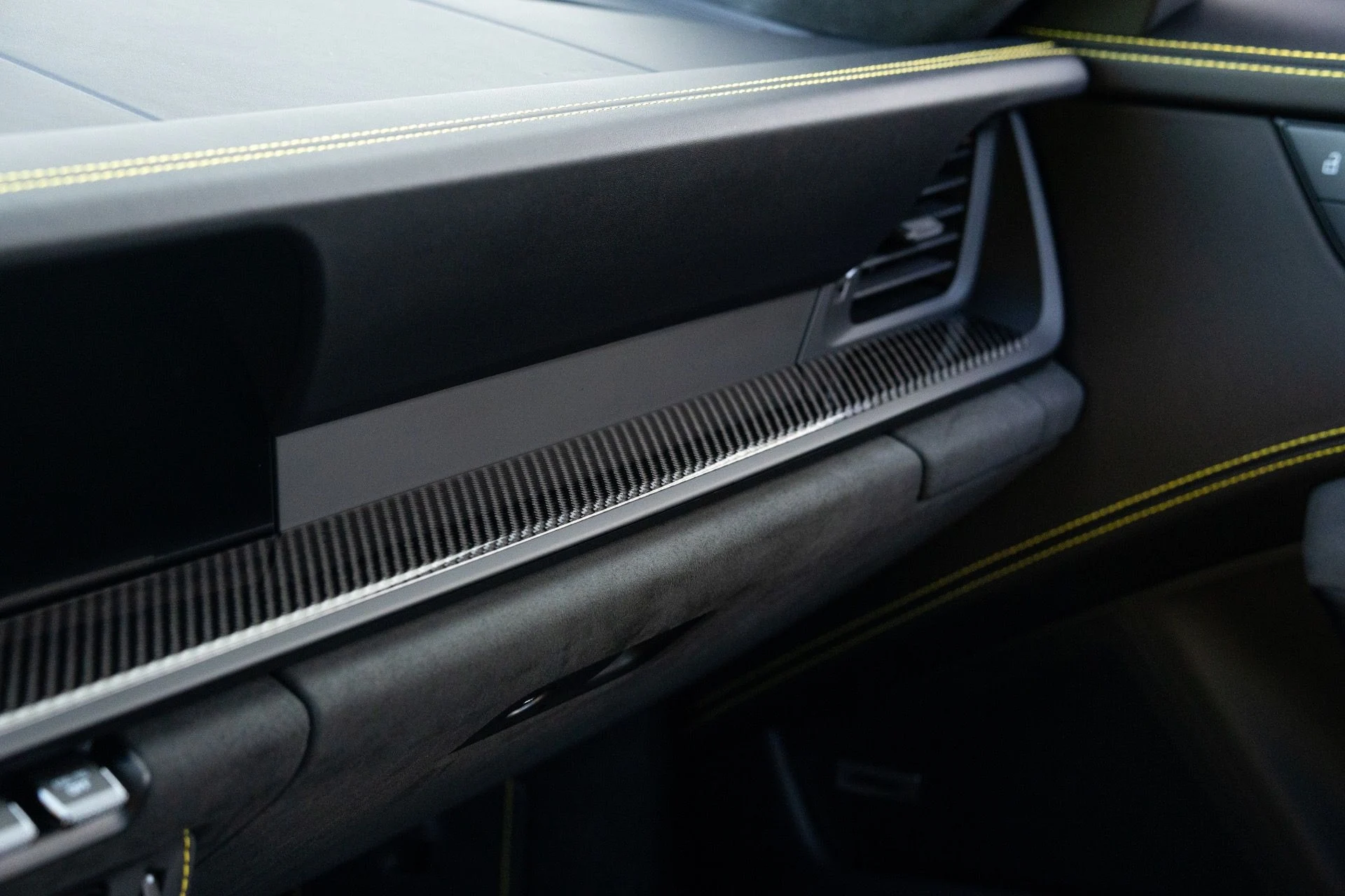 mph057_1803149580_Used_2023_Porsche_911_GT_3_1777402484_8146f8d595