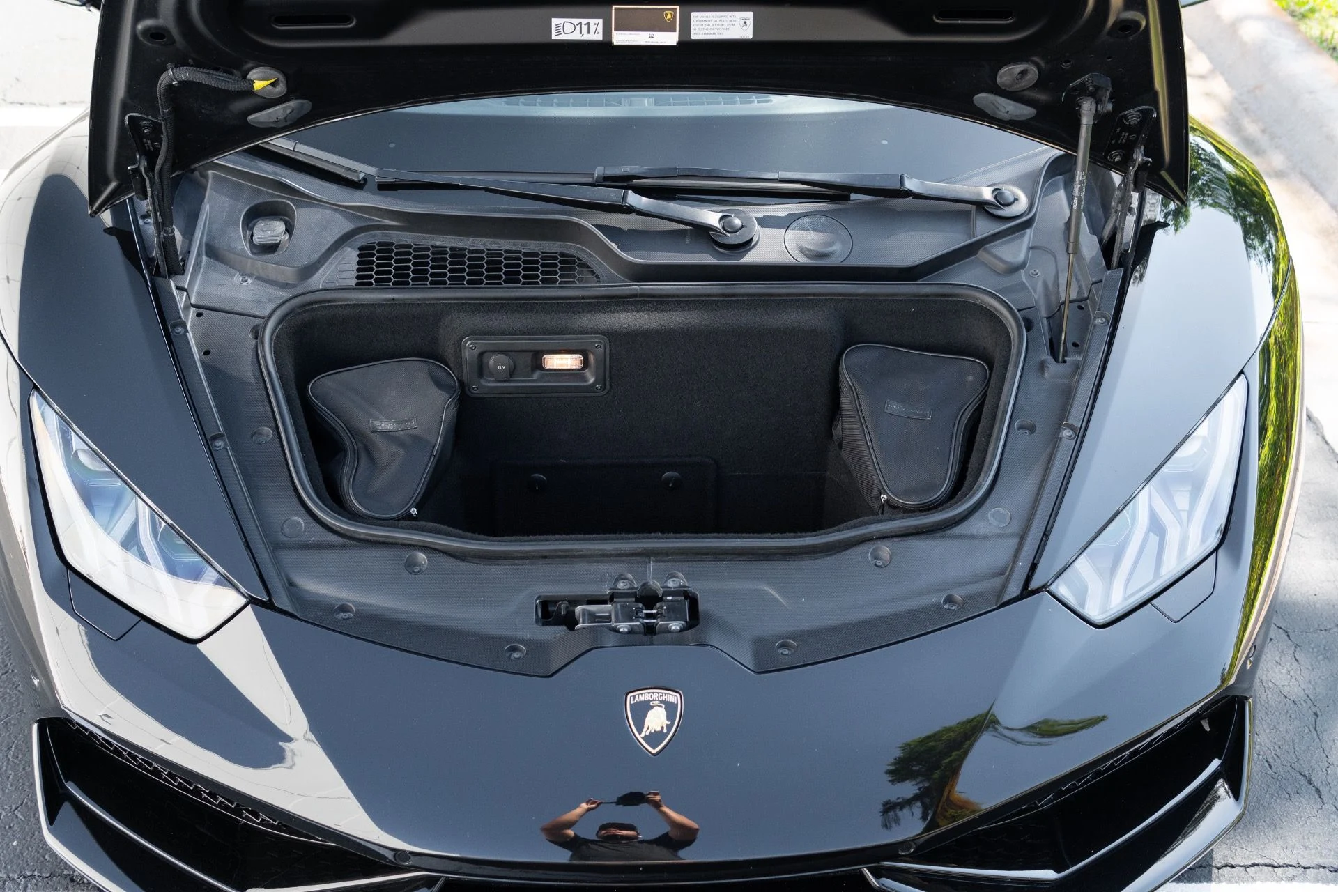 mph057_1820534839_Used_2017_Lamborghini_Huracan_LP_610_4_Spyder_1774364077_c296827a4f